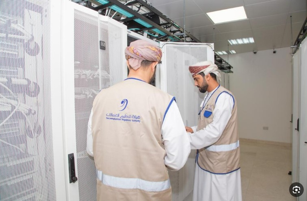 قرار جديد: تحديد نسبة توظيف غير العمانيين في شركات تُرخِّص لها ”تنظيم الاتصالات“