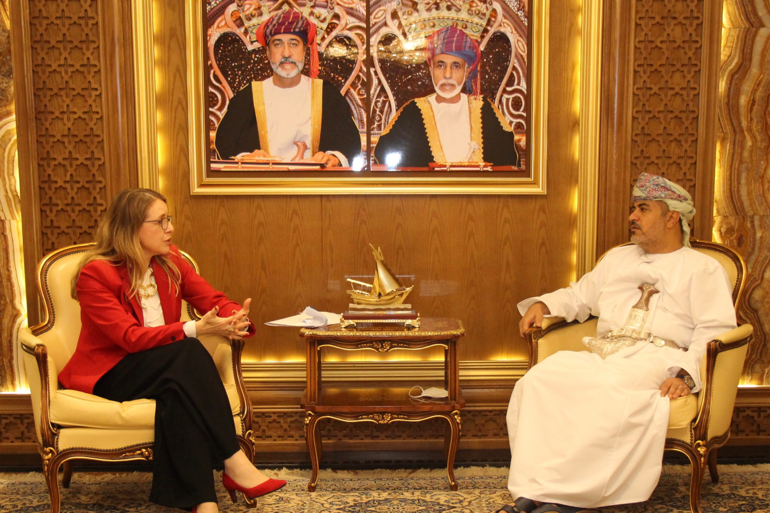 استعراض مجالات التعاون في مجال الاتصالات وتقنية المعلومات مع النمسا