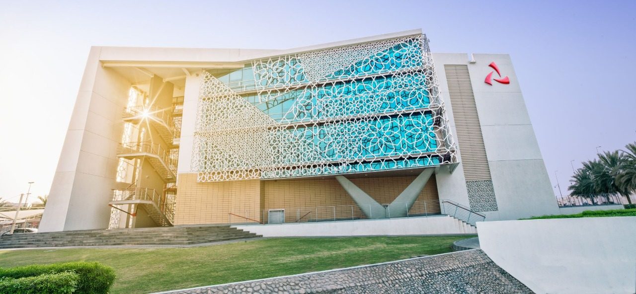 بنك مسقط يعلن عن تخصيص مليون ريال دعمًا للمتضررين من الحالة المدارية “شاهين”