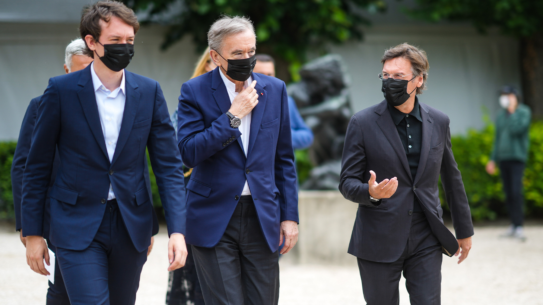 French luxury brand tycoon Bernard Arnault now in China - SHINE News