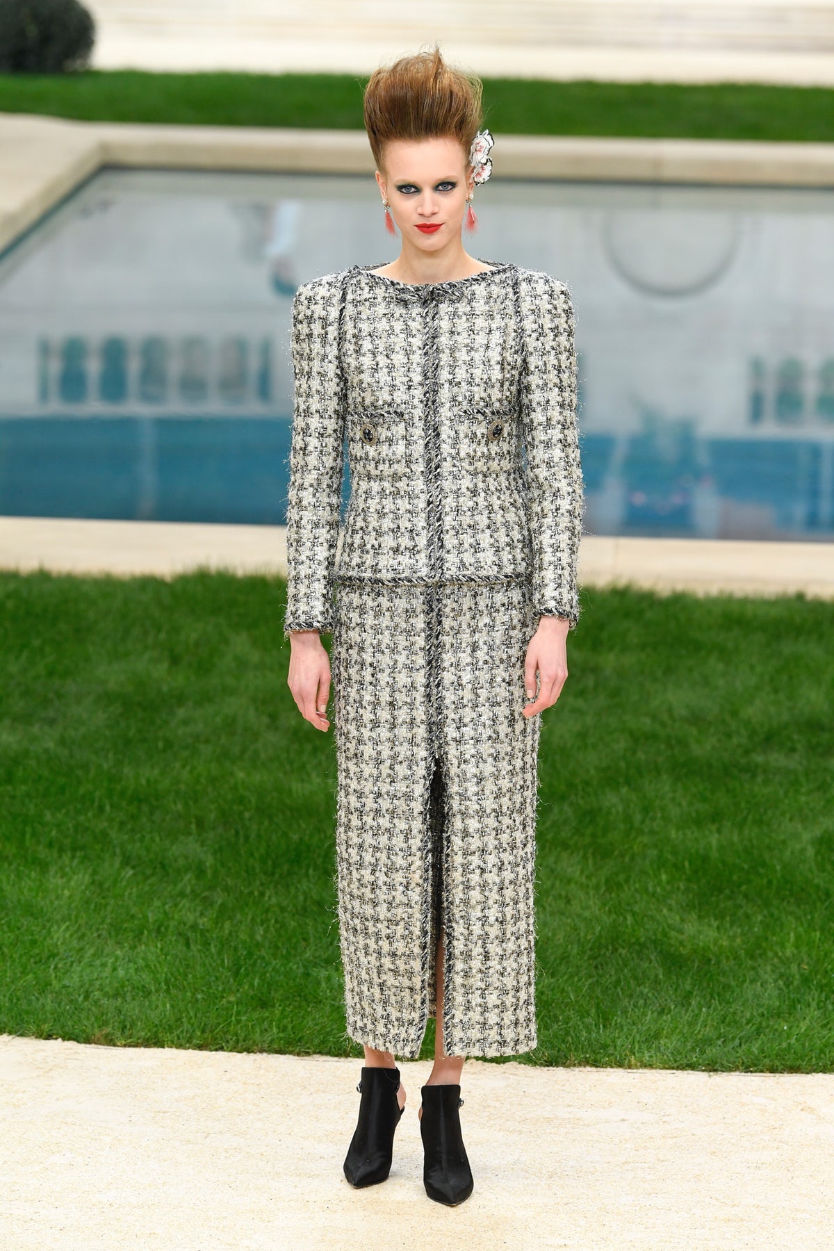 Why Karl Lagerfeld Was Missing from the Chanel Couture Spring 2019 Shows