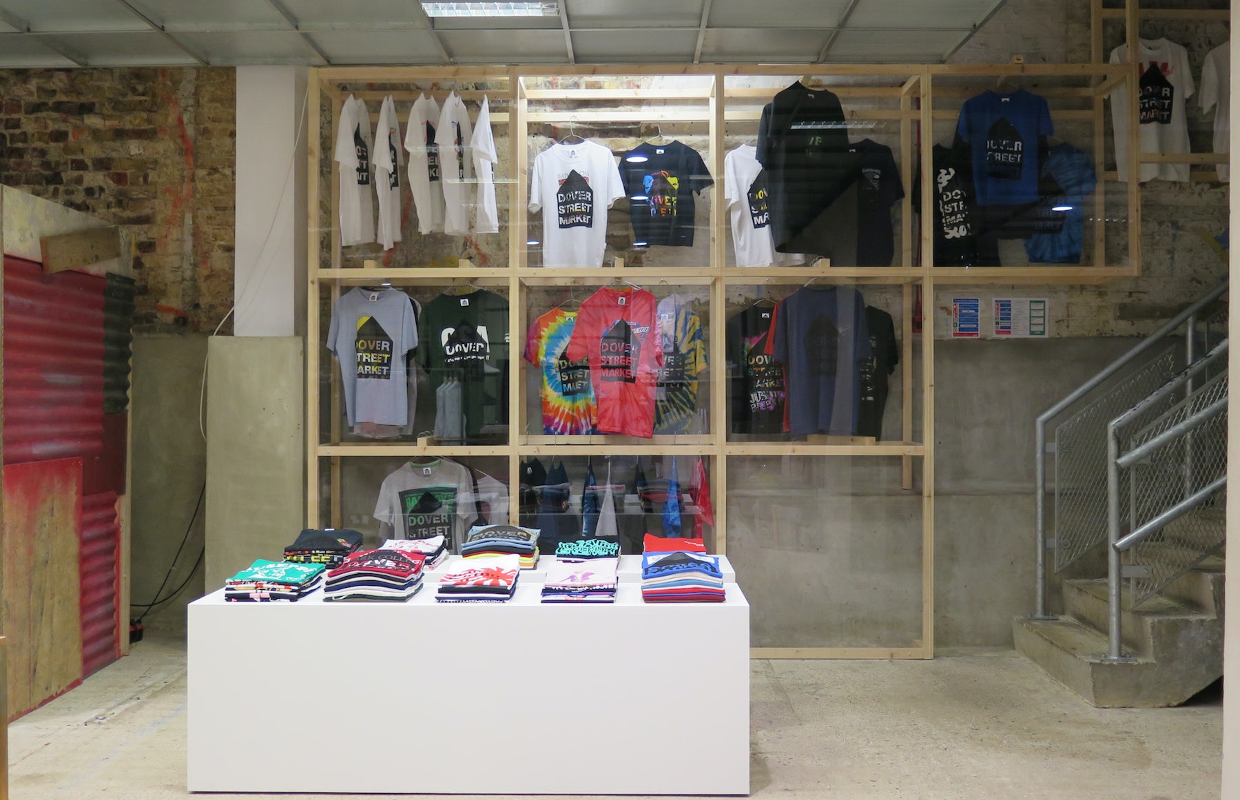 dover street market t shirt space