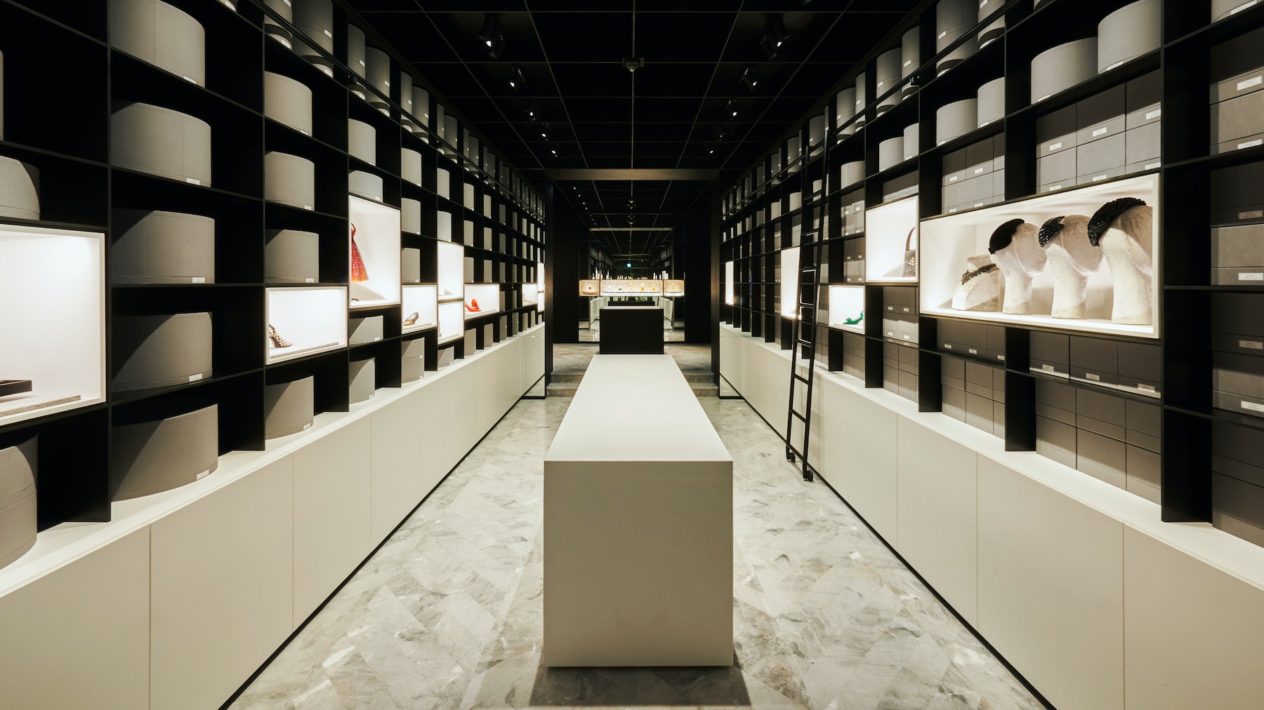 Christian Dior Archives - University of Fashion Blog