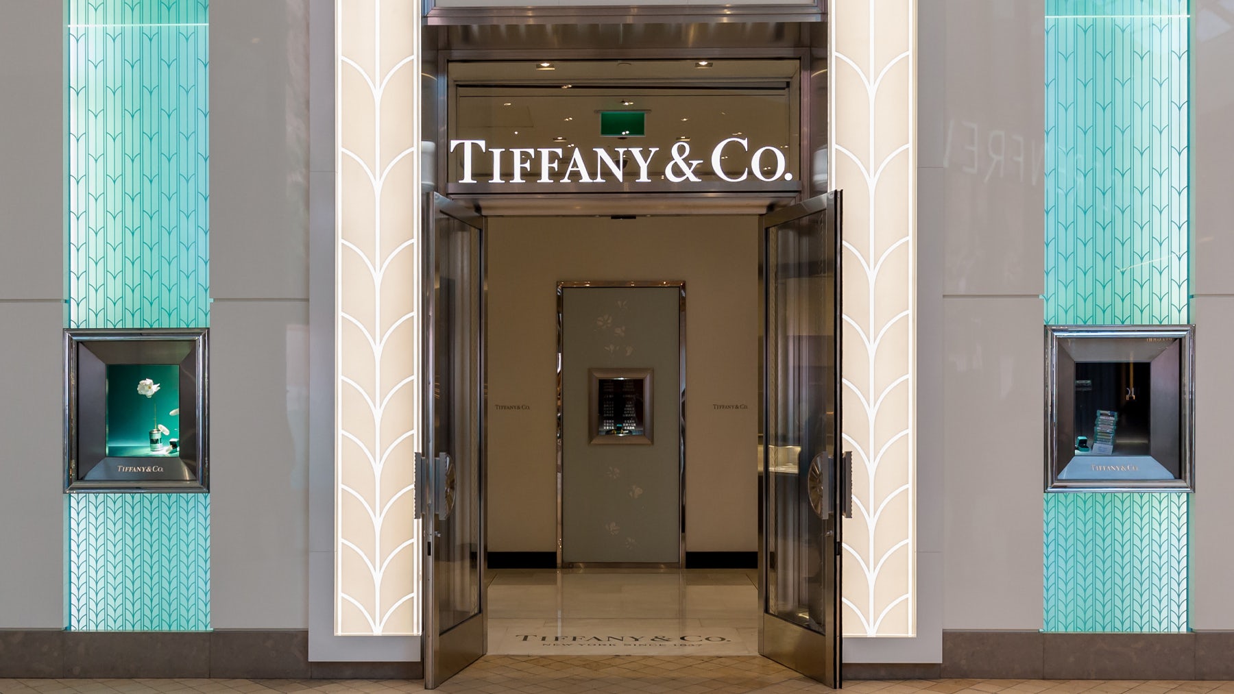 EU Clears Tiffany-LVMH Deal - Competition Policy International