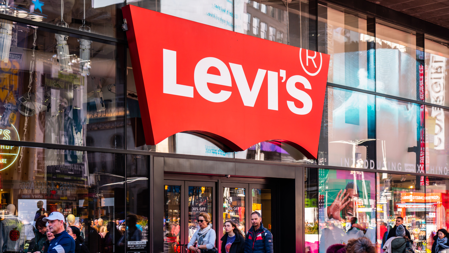 Can Levi's Turn Regular Employees Into Data Scientists? | BoF