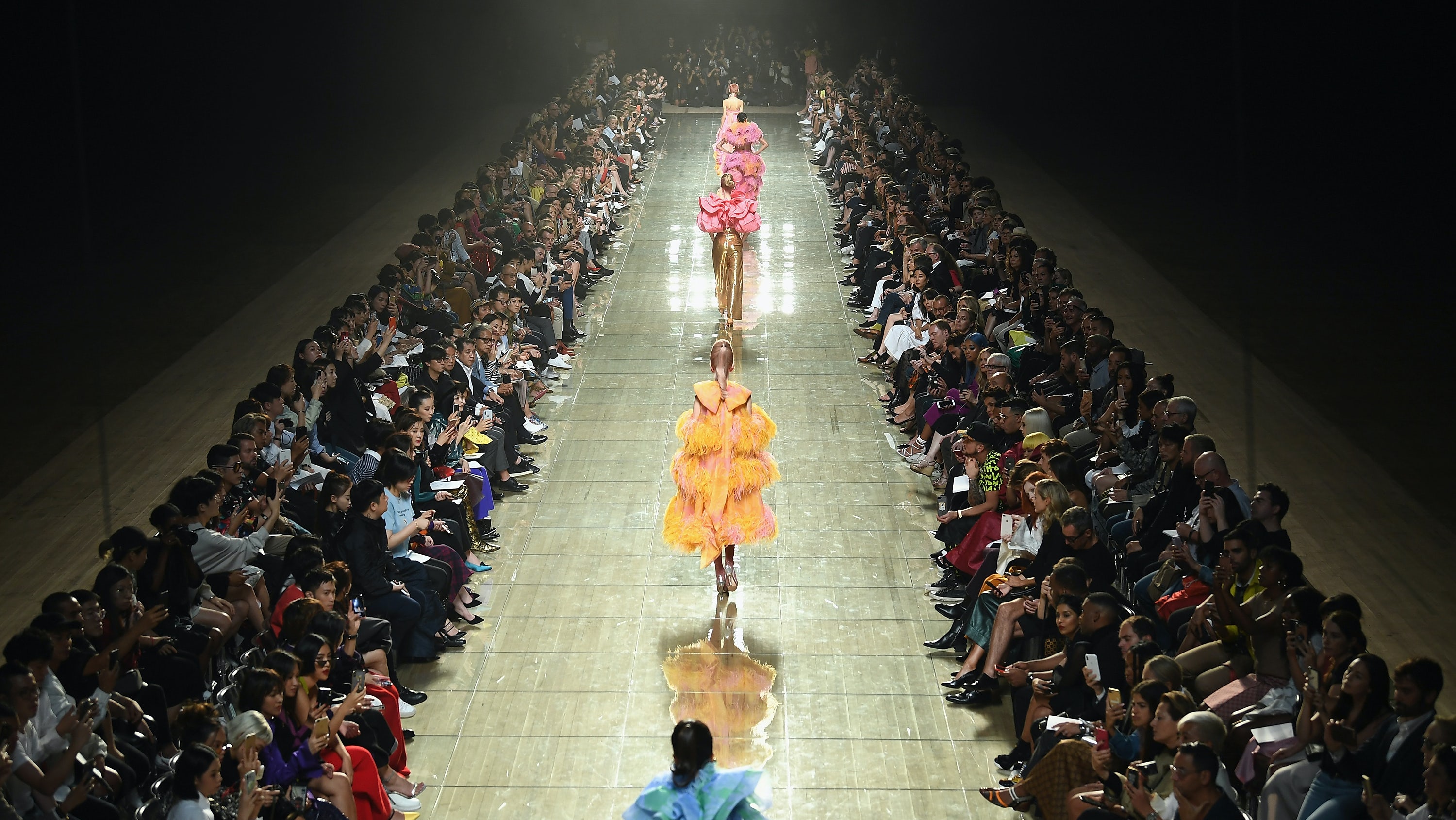 Donna Karan News, Collections, Fashion Shows, Fashion Week Reviews
