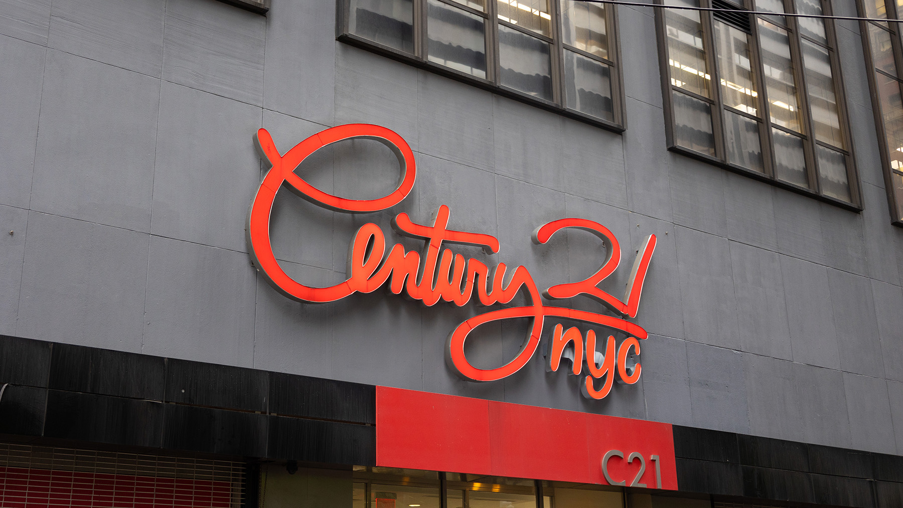 Revamped and Leaner: Century 21 Flagship Store Reopens with a New Inventory  Approach - Retail Bum