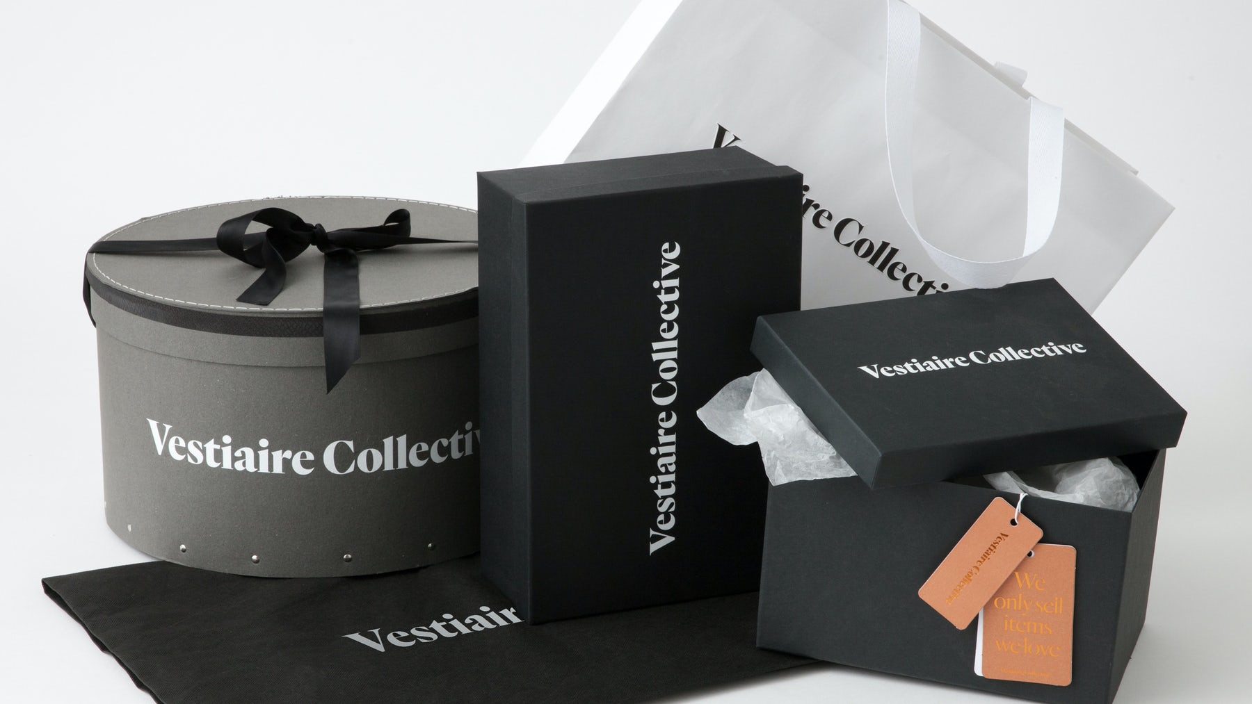 Vestiaire. Luxury resale platform Vestiaire Collective is pioneering a Fashion Revolution. Vestiaire Collective все условия хранения.