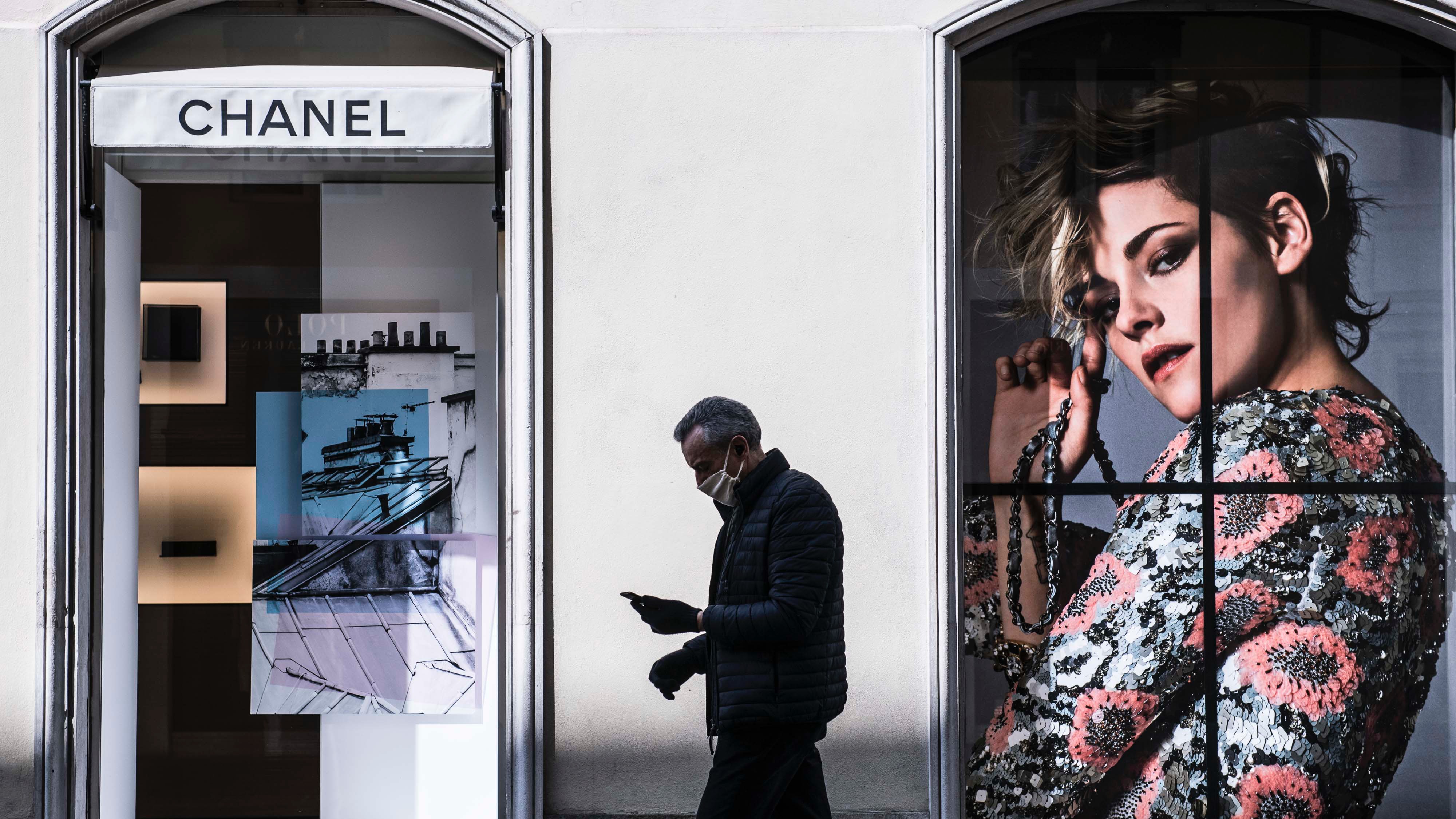 Chanel to Produce Surgical Masks for France
