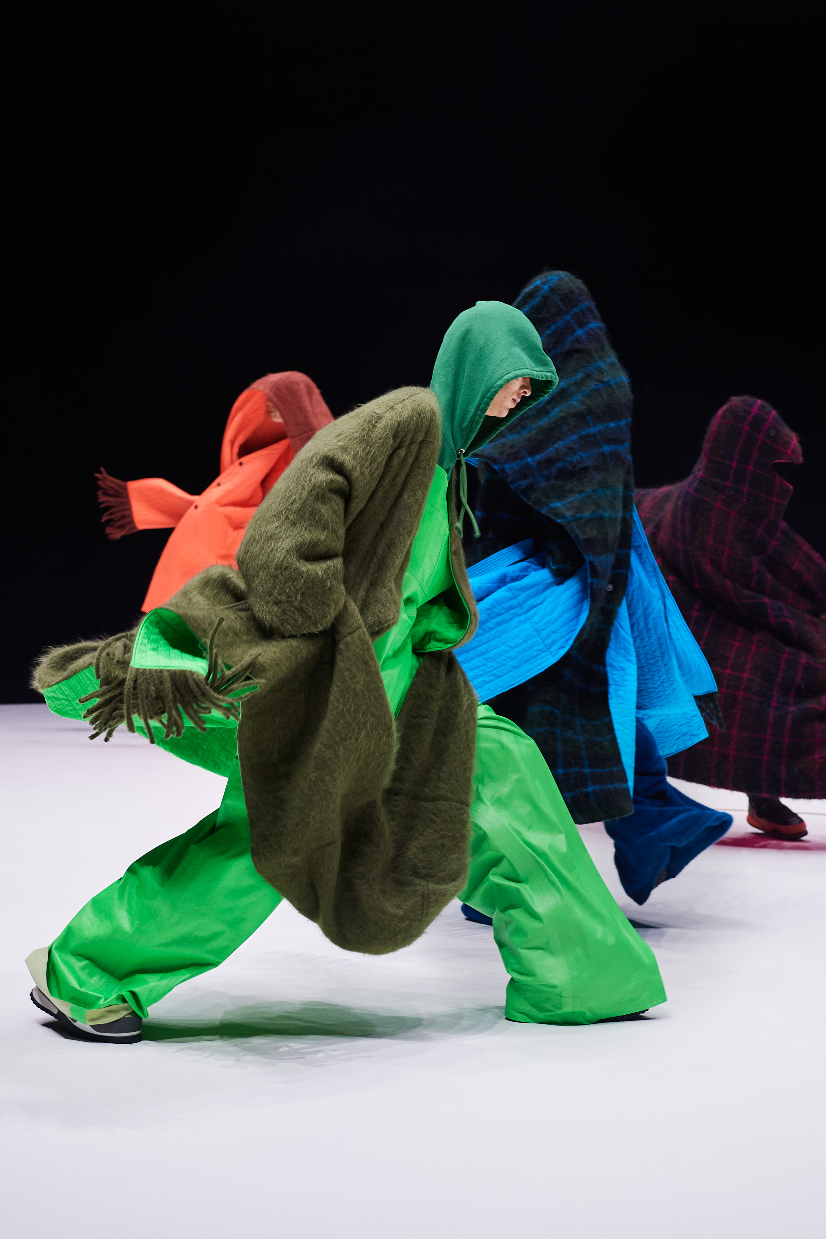 nike react element 55 triple black