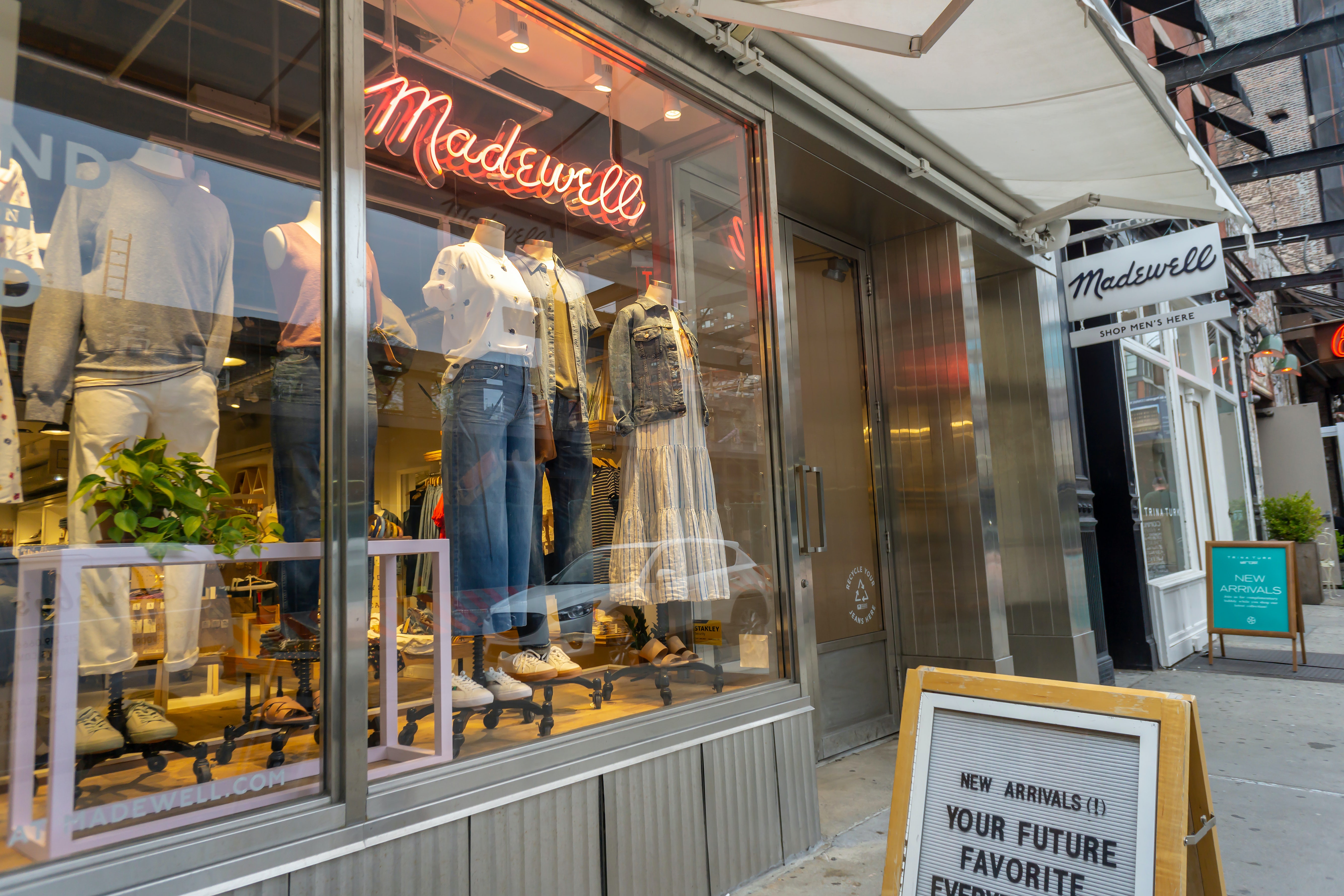 J Crew To Push Ahead With Madewell Ipo Bof
