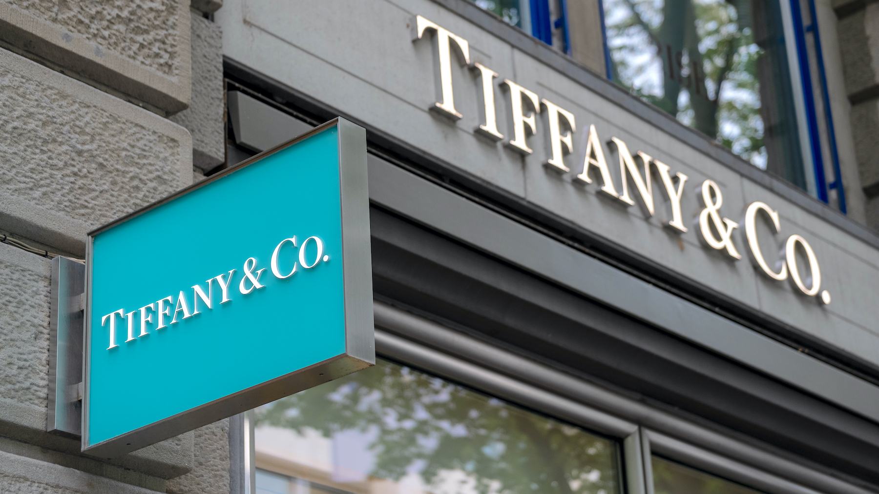 LVMH CEO Bernard Arnault is considering renegotiating Tiffany acquisition  deal