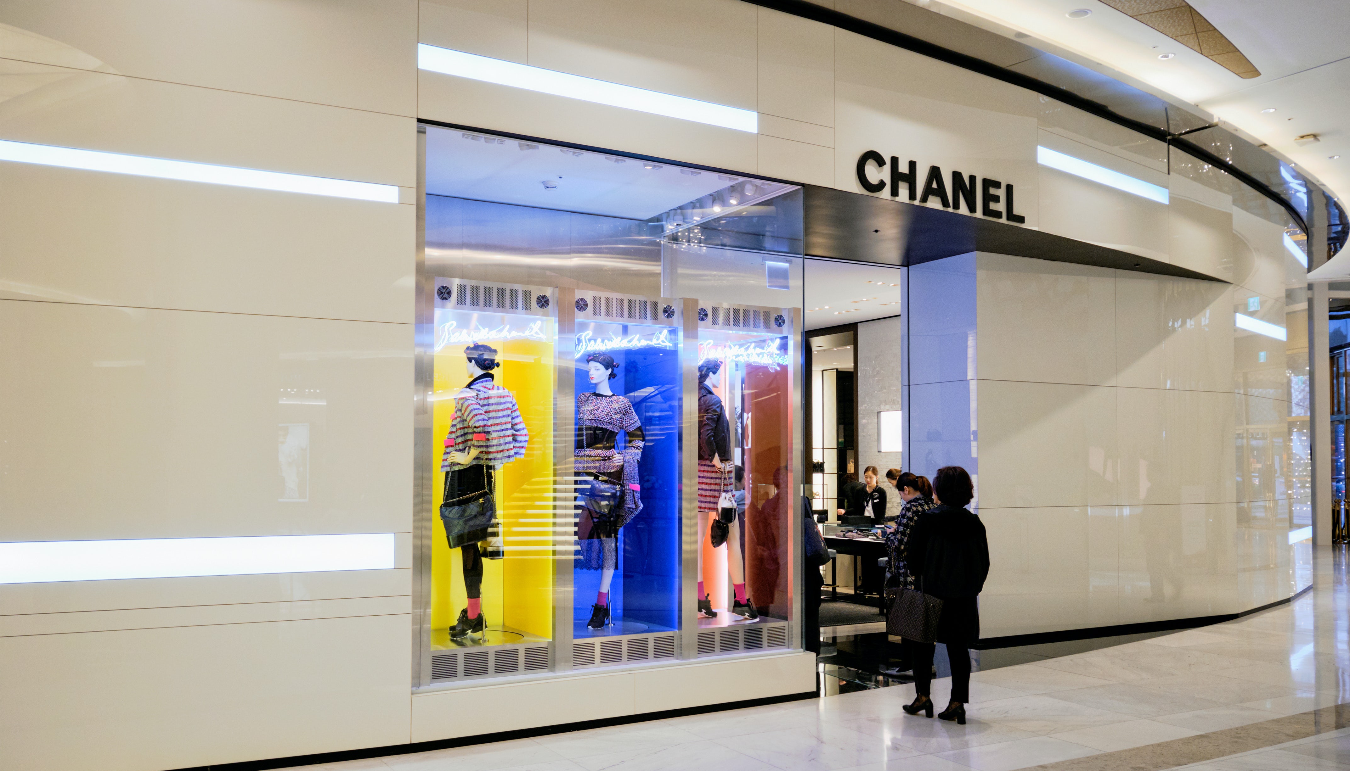South Korean Shoppers Go the Distance to Beat Chanel Price Hike