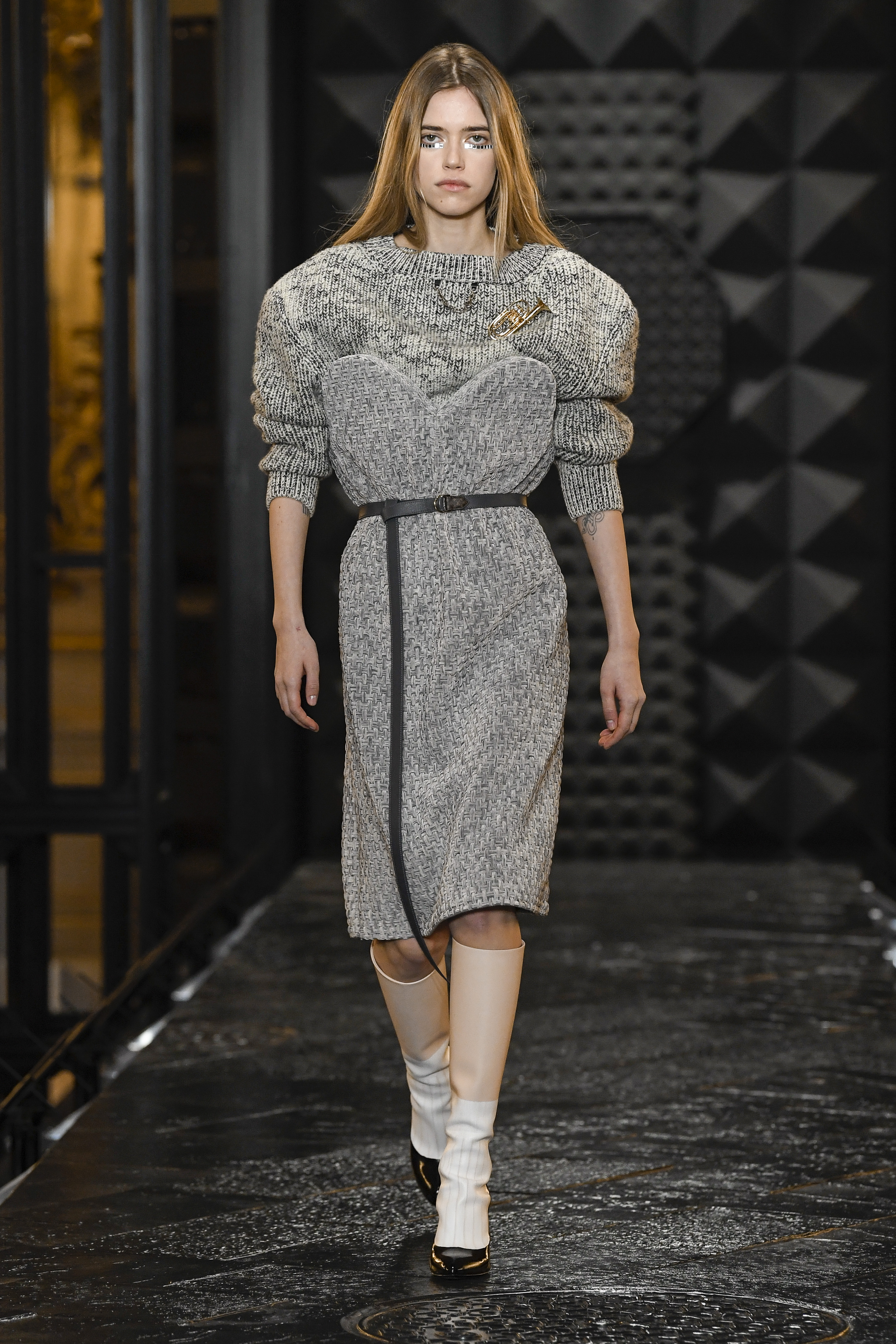 Rosalia performs in Louis Vuitton catwalk show at Paris Fashion