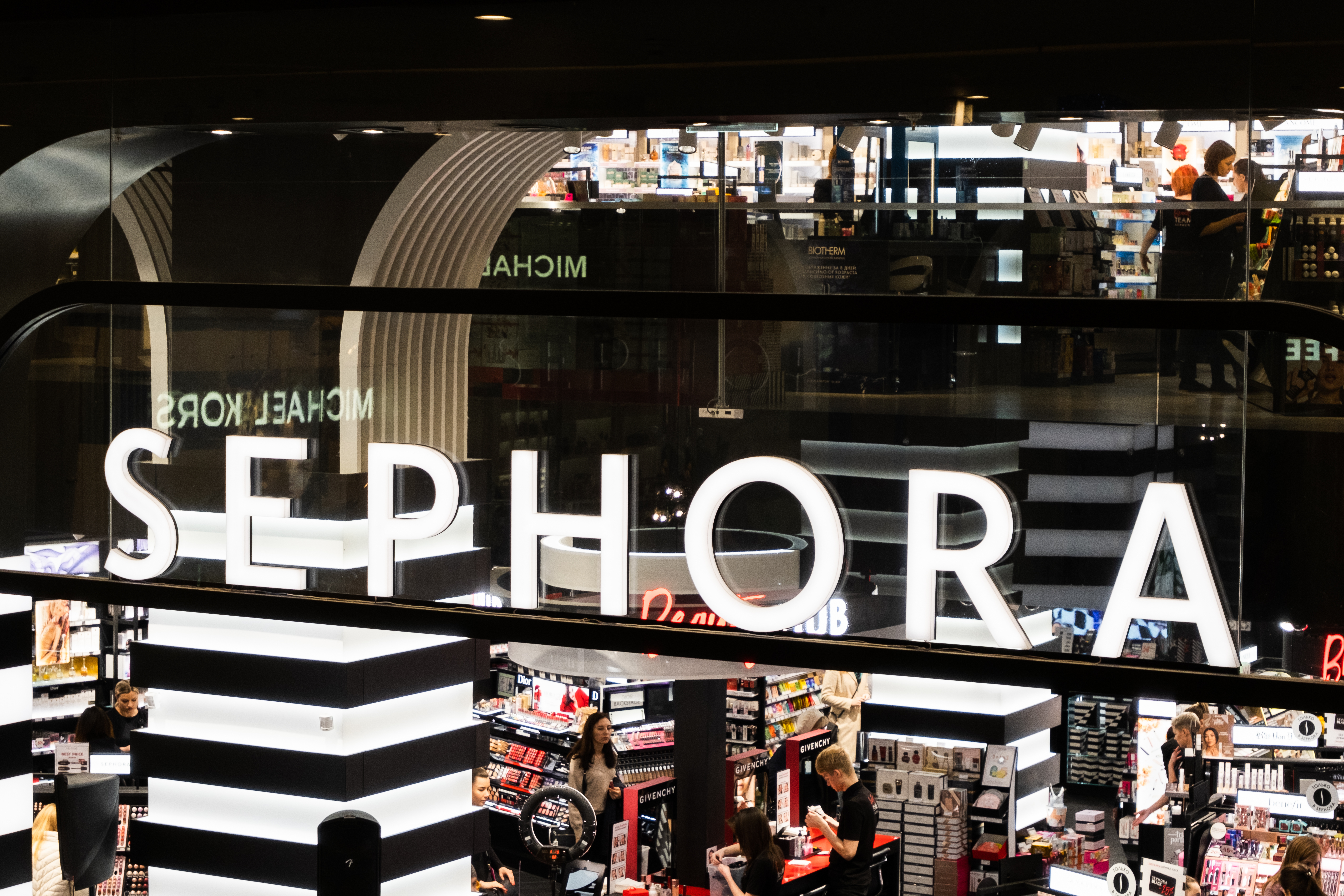 LVMH sells out all its Sephora stores in Russia - Premium Beauty News