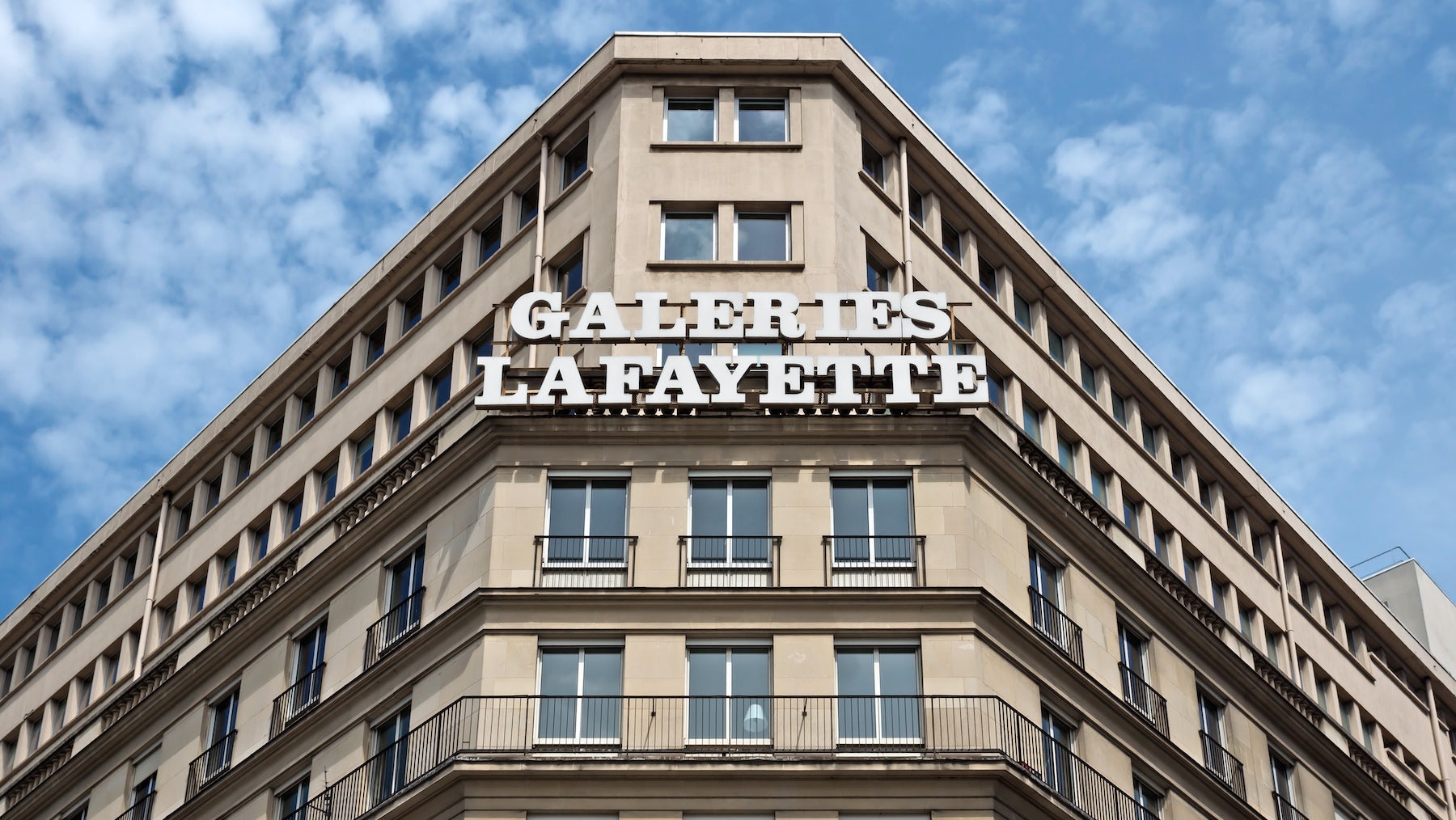 Galeries Lafayette Champs Élysées - Winner Brand Identity