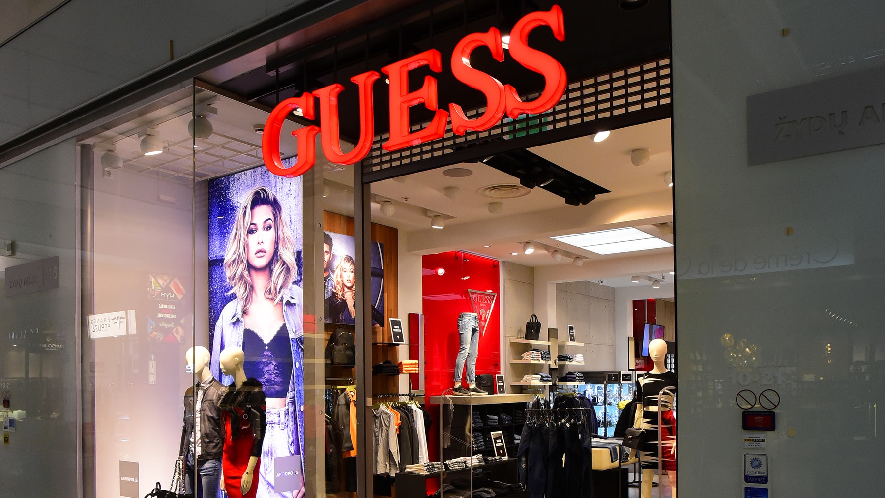 Opsætning pint genopfyldning Guess to Close 100 Stores Worldwide Over Next 18 Months | BoF