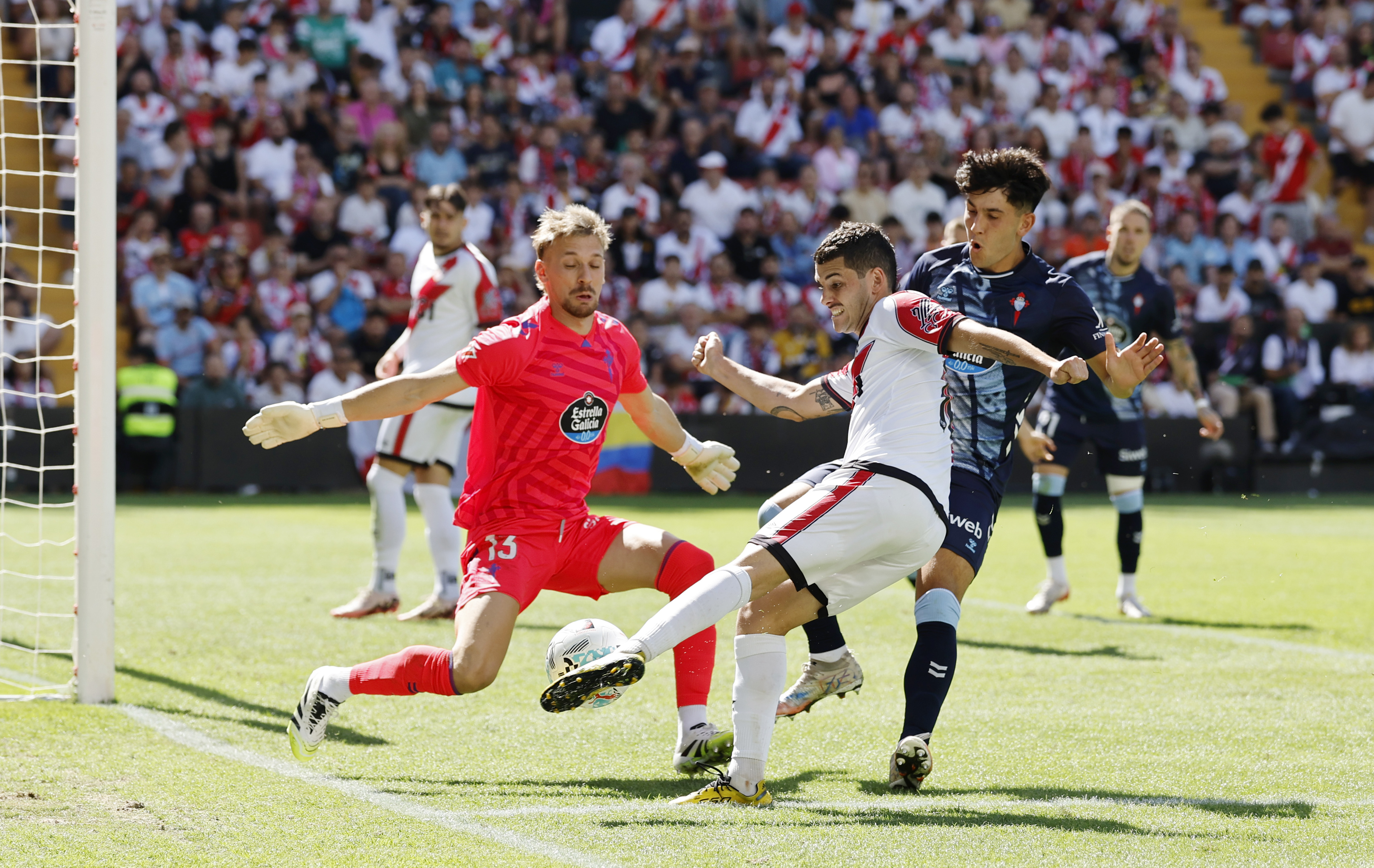 21/09/25 PARTIDO PRIMERA DIVISION RAYO VALLECANO CELTA DE VIGO
SERGIO CAMELLO RADU