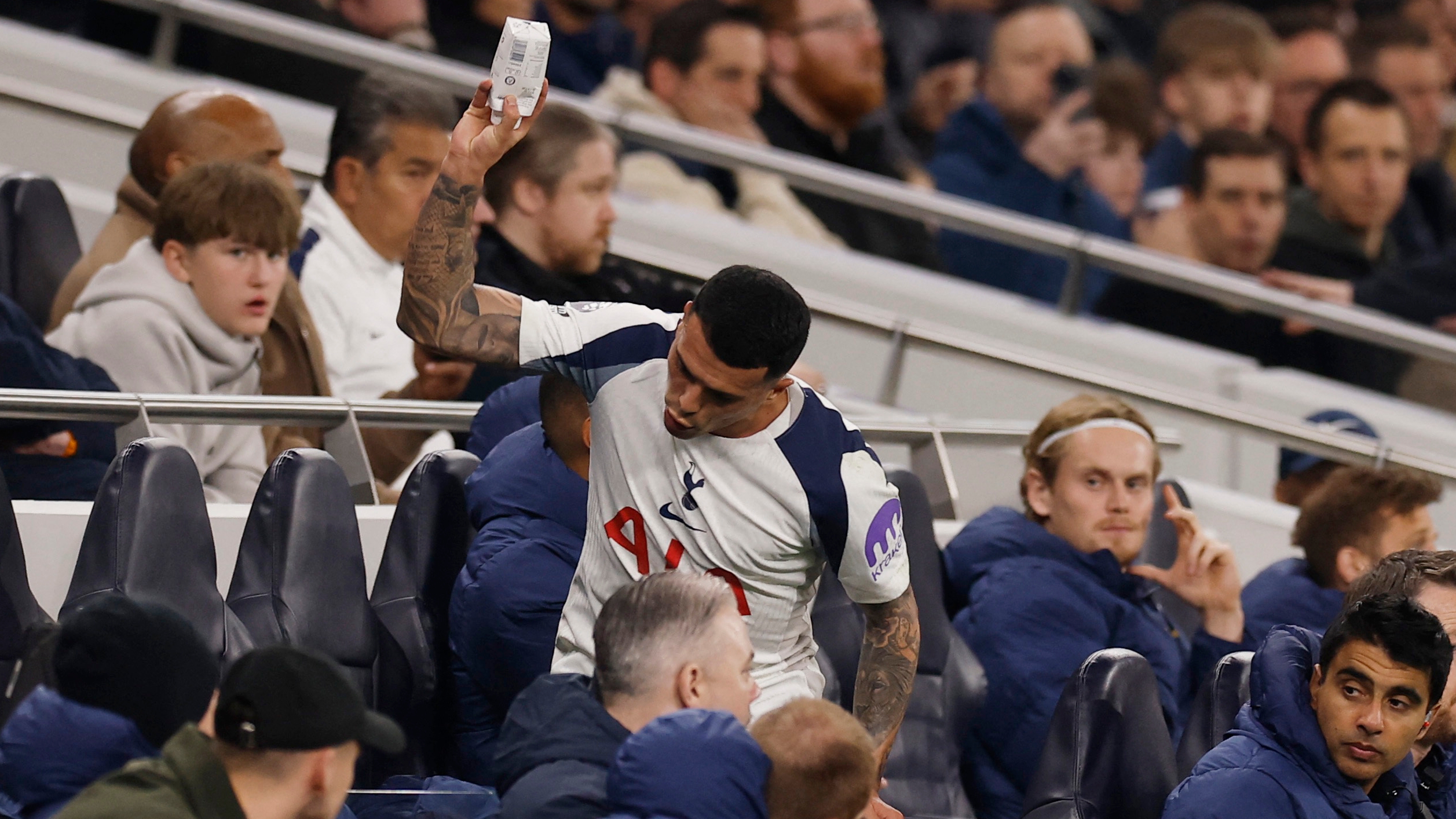 Soccer Football - Premier League - Tottenham Hotspur v Crystal Palace - Tottenham Hotspur Stadium, London, Britain - March 5, 2026 Tottenham Hotspur's Pedro Porro reacts after being substituted Action Images via Reuters/Andrew Couldridge EDITORIAL USE ONLY. NO USE WITH UNAUTHORIZED AUDIO, VIDEO, DATA, FIXTURE LISTS, CLUB/LEAGUE LOGOS OR 'LIVE' SERVICES. ONLINE IN-MATCH USE LIMITED TO 120 IMAGES, NO VIDEO EMULATION. NO USE IN BETTING, GAMES OR SINGLE CLUB/LEAGUE/PLAYER PUBLICATIONS. PLEASE CONTACT YOUR ACCOUNT REPRESENTATIVE FOR FURTHER DETAILS..