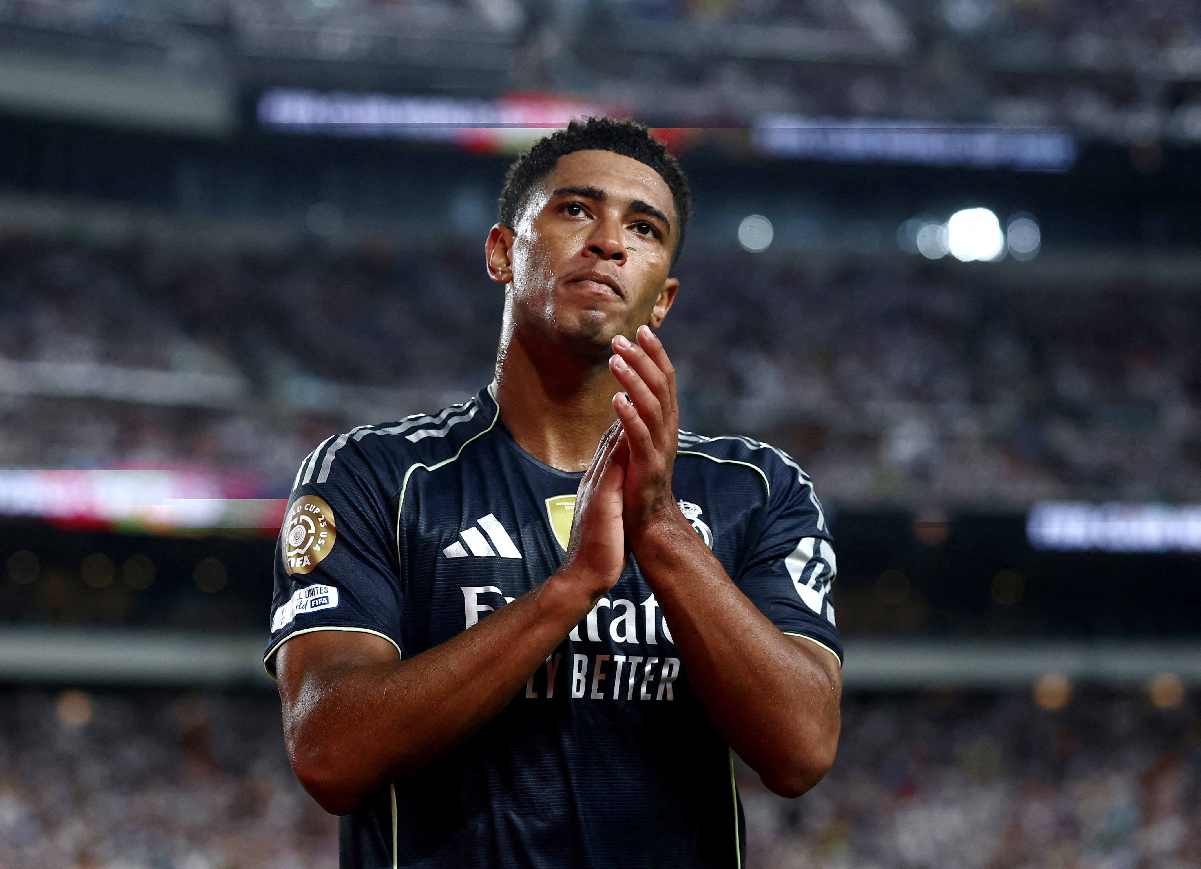 FILE PHOTO: Soccer Football - FIFA Club World Cup - Group H - RB Salzburg v Real Madrid - Lincoln Financial Field, Philadelphia, Pennsylvania, U.S. - June 26, 2025 Real Madrid's Jude Bellingham applauds fans after being substituted REUTERS/Lee Smith/File Photo