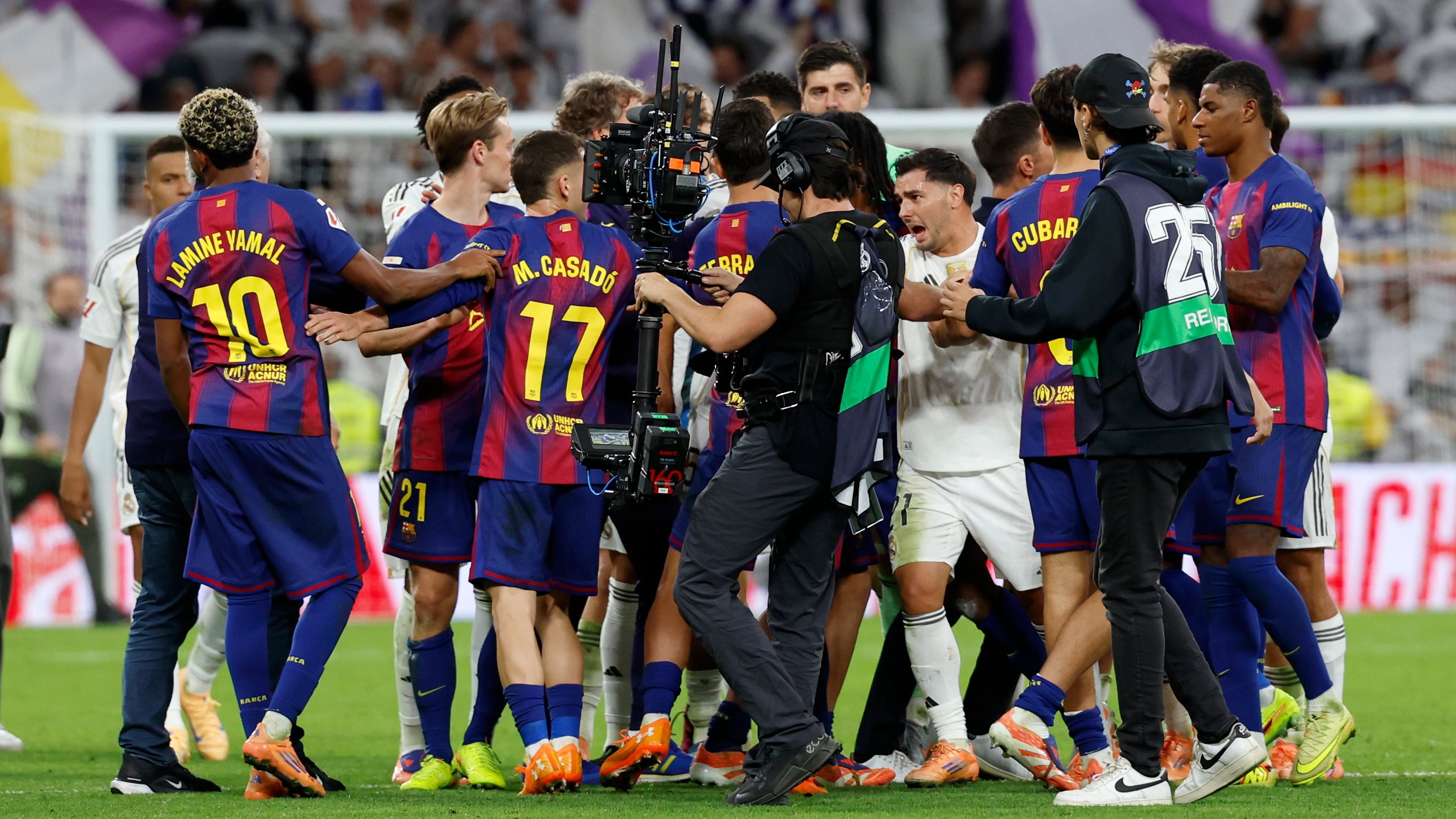 26/10/25 PARTIDO PRIMERA DIVISION 
REAL MADRID - FC BARCELONA 
TANGANA FIN PARTIDO 