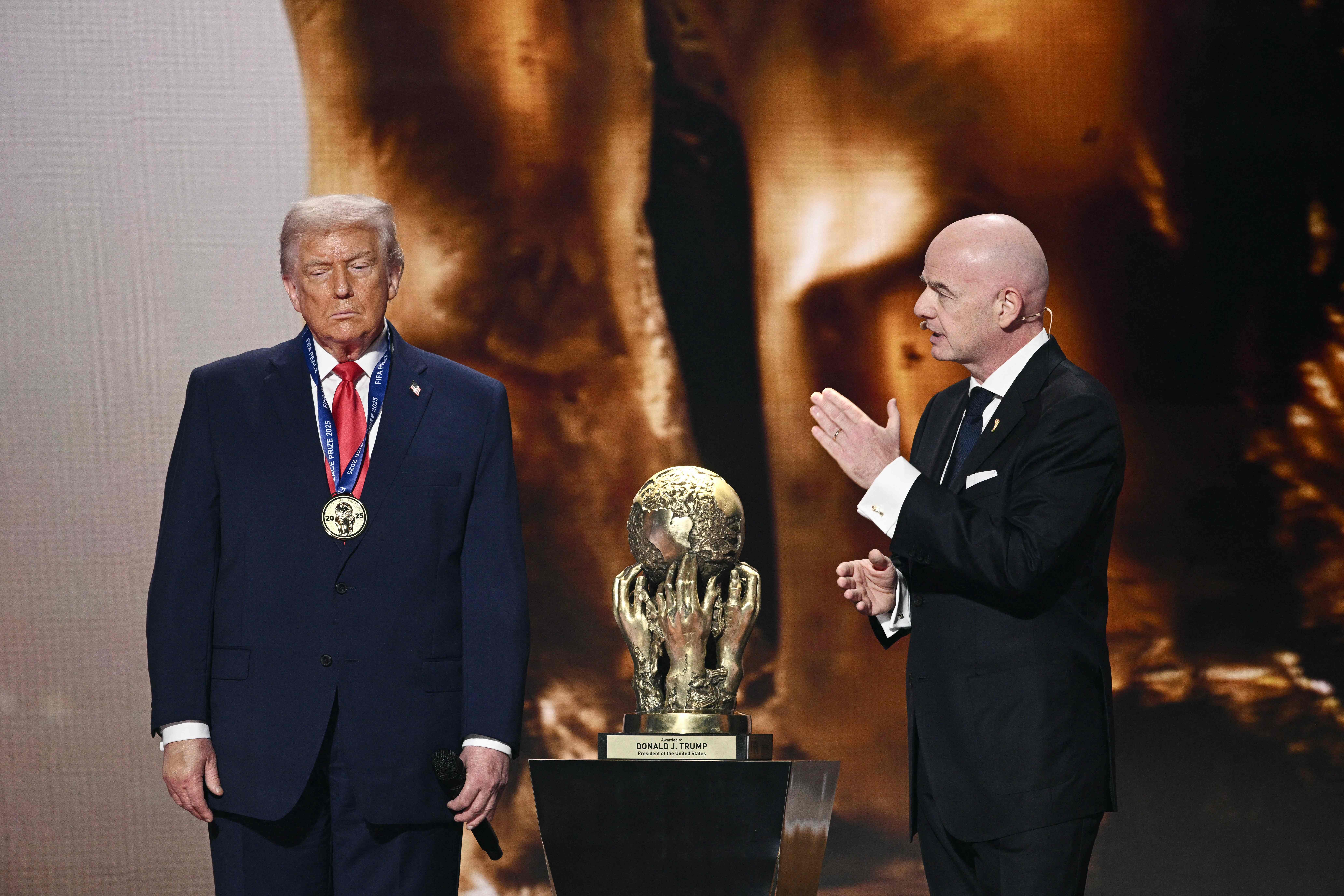 Infantino y Trump,  la nueva “sociedad”  del fútbol mundial