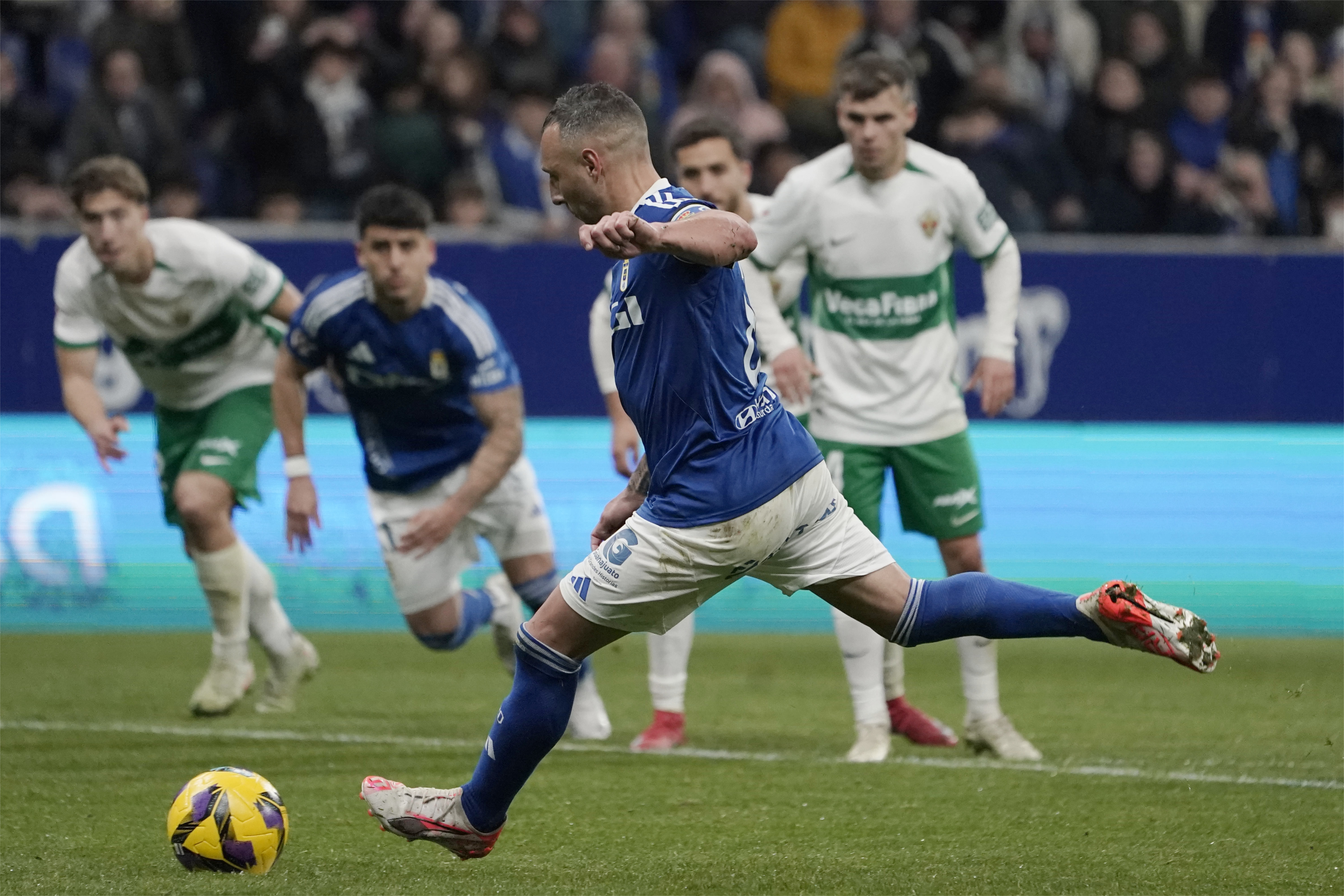 Un pulso sin ganador: empate entre Oviedo y Elche