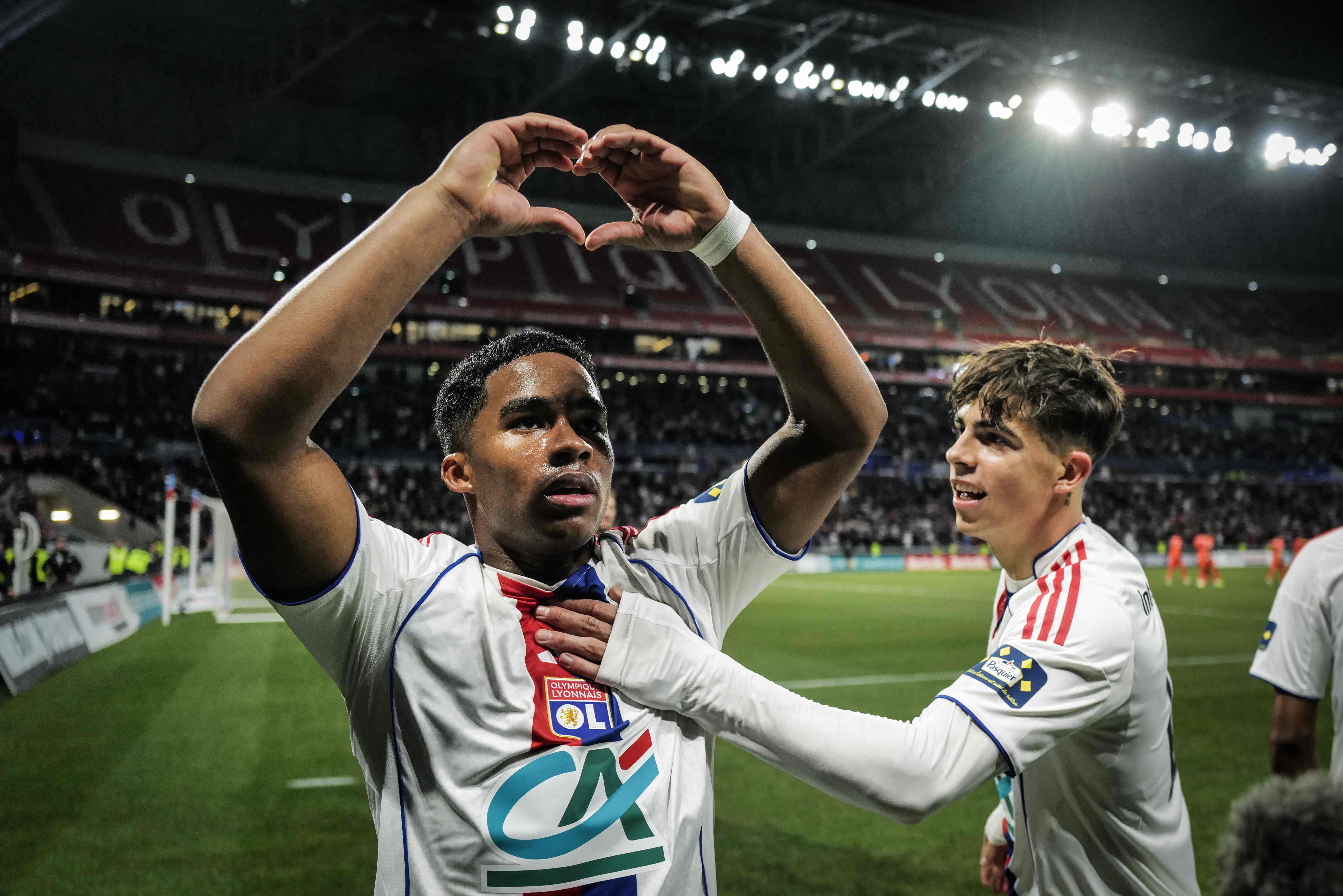 Lyon�s Brazilian forward #09 Endrick celebrates celebrates scoring his team's first goal during the French Cup round of 16 football match between Olympique Lyonnais and Laval Stade Mayenne FC at Groupama Stadium in Lyon on February 4, 2026. (Photo by OLIVIER CHASSIGNOLE / AFP)