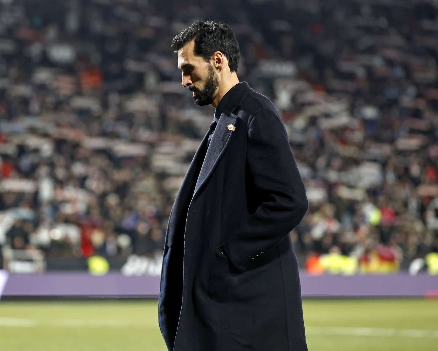 Álvaro Arbeloa tras finalizar el partido. El técnico del conjunto blanco debuta con una derrota y cae eliminado en la Copa del Rey.