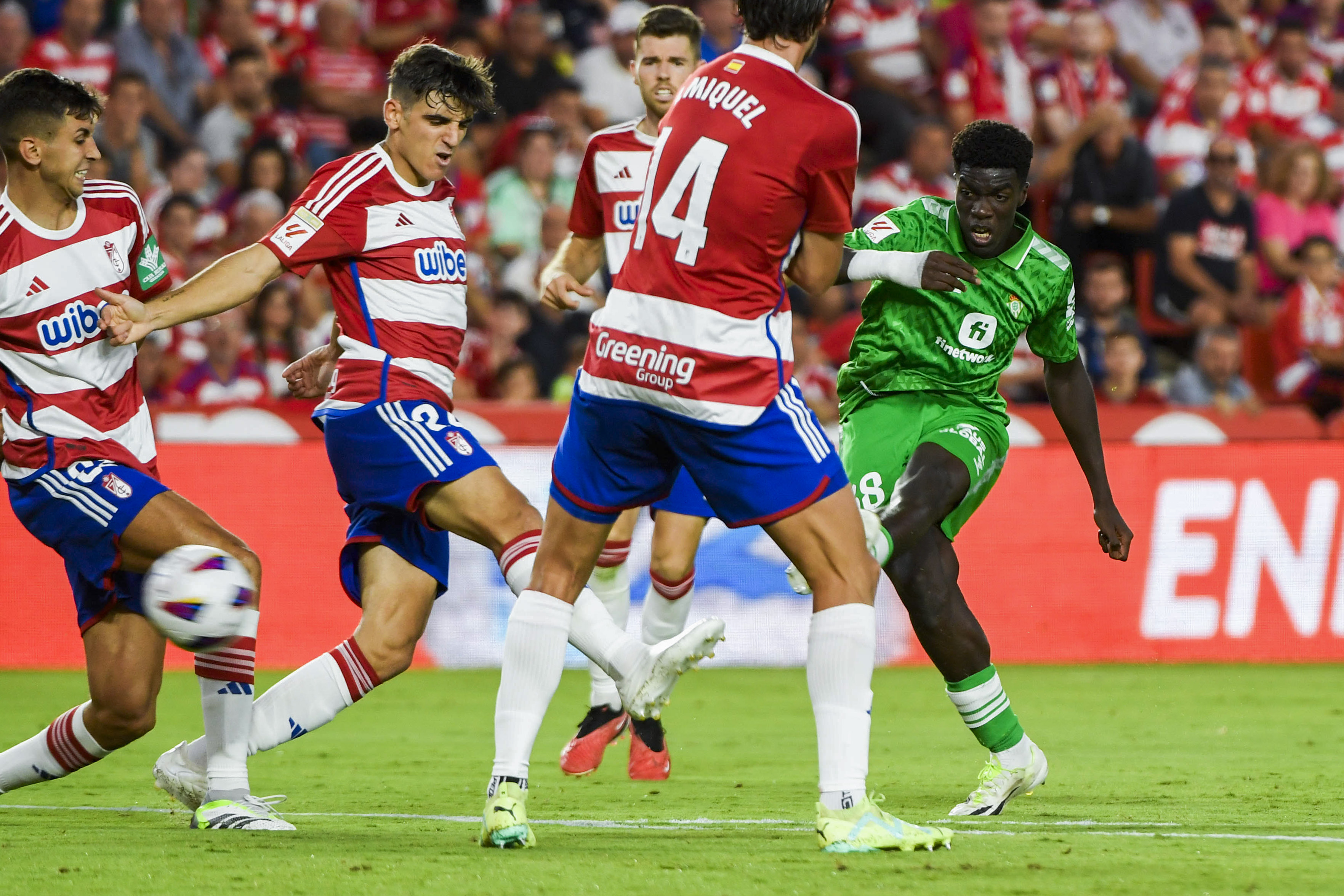 Boyé se cuela en el recital del debutante Diao