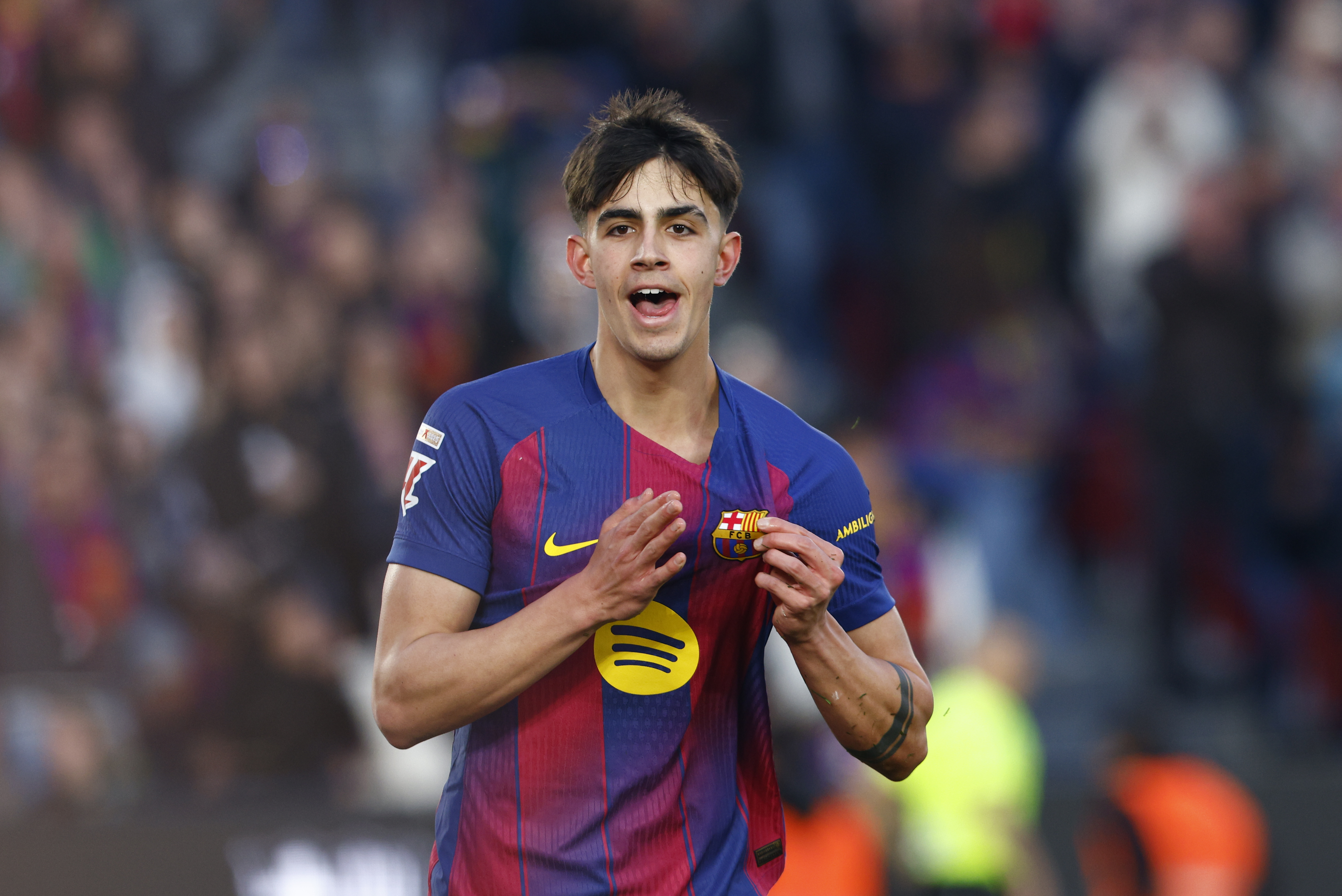BARCELONA, 07/02/2026.- El centrocampista del Barcelona Marc Bernal celebra su gol ante el Mallorca durante el partido de LaLiga de fútbol entre el Barcelona y el Mallorca, este sábado en el Camp Nou. EFE/Quique Garcia
