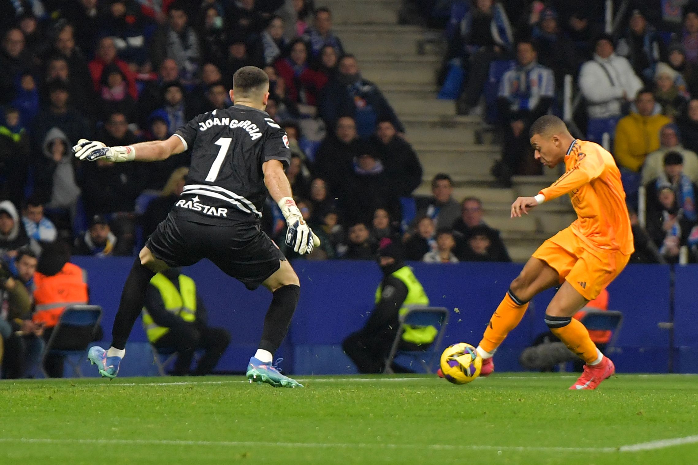 El Arsenal vigila a Joan Garca