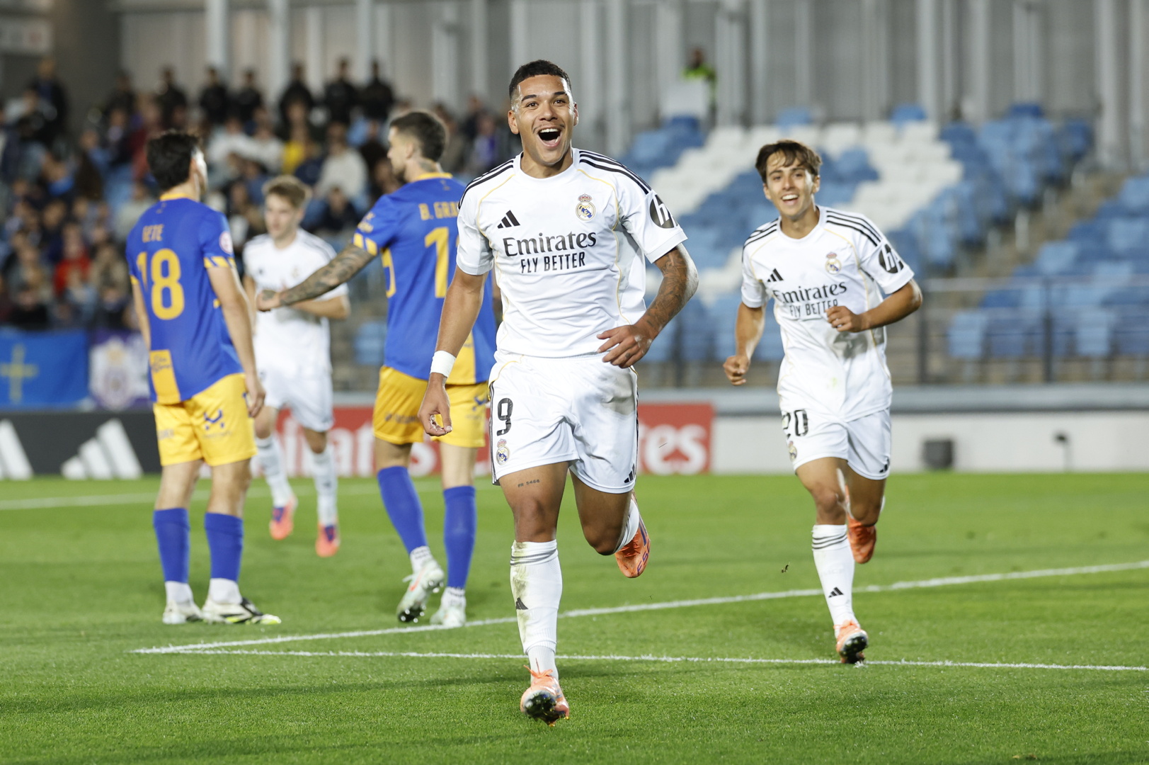 25/10/25 PARTIDO PRIMERA FEDERACION RFEF 
REAL MADRID CASTILLA U21  -  REAL AVILES
ALEGRIA GOL LOREN ZUÑIGA