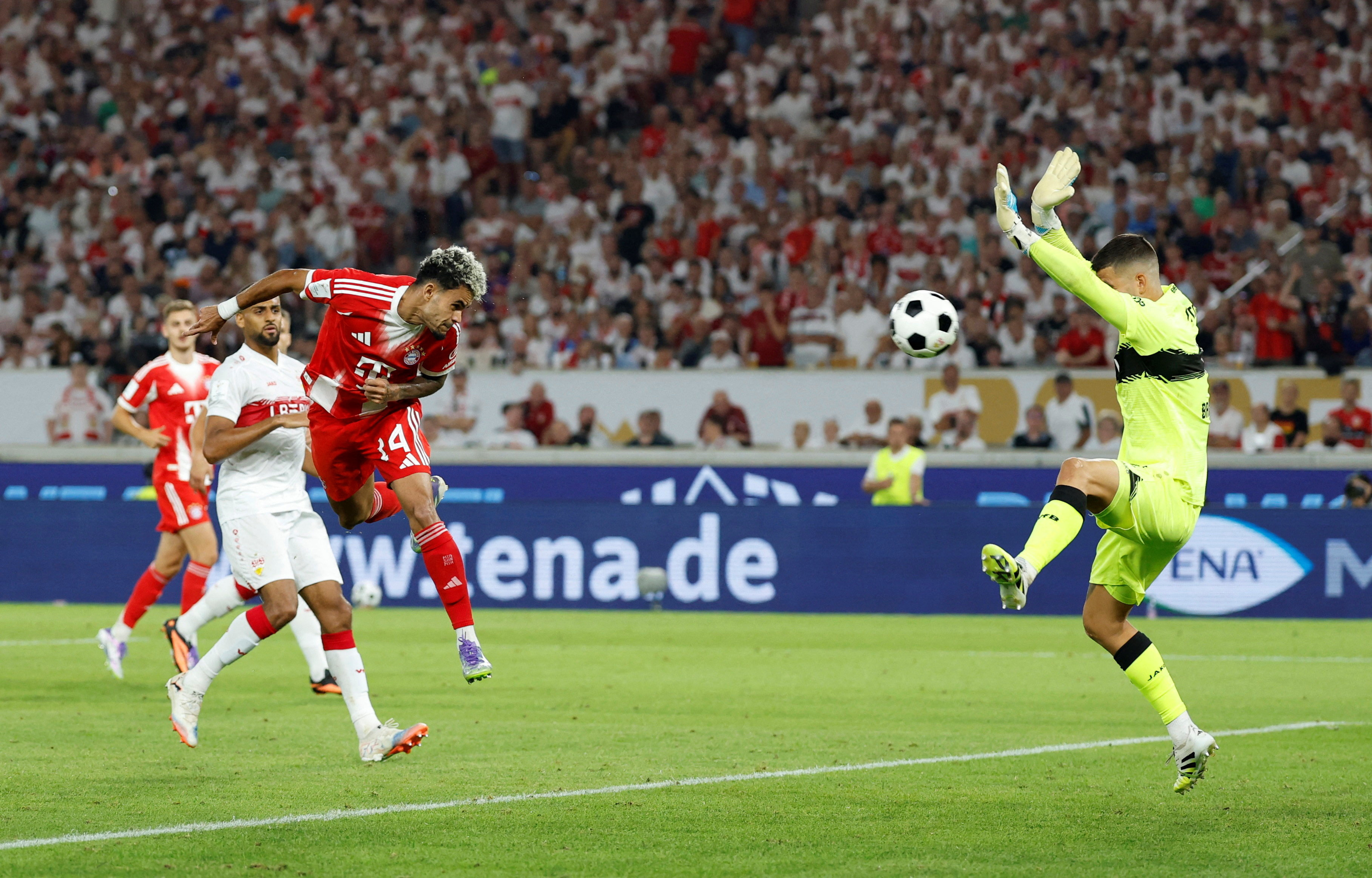 Soccer Football - Franz Beckenbauer Supercup 2025 - VFB Stuttgart v Bayern Munich - MHPArena, Stuttgart, Germany - August 16, 2025 Bayern Munich's Luis Diaz scores their second goal past VfB Stuttgart's Fabian Bredlow REUTERS/Heiko Becker DFL REGULATIONS PROHIBIT ANY USE OF PHOTOGRAPHS AS IMAGE SEQUENCES AND/OR QUASI-VIDEO. TPX IMAGES OF THE DAY