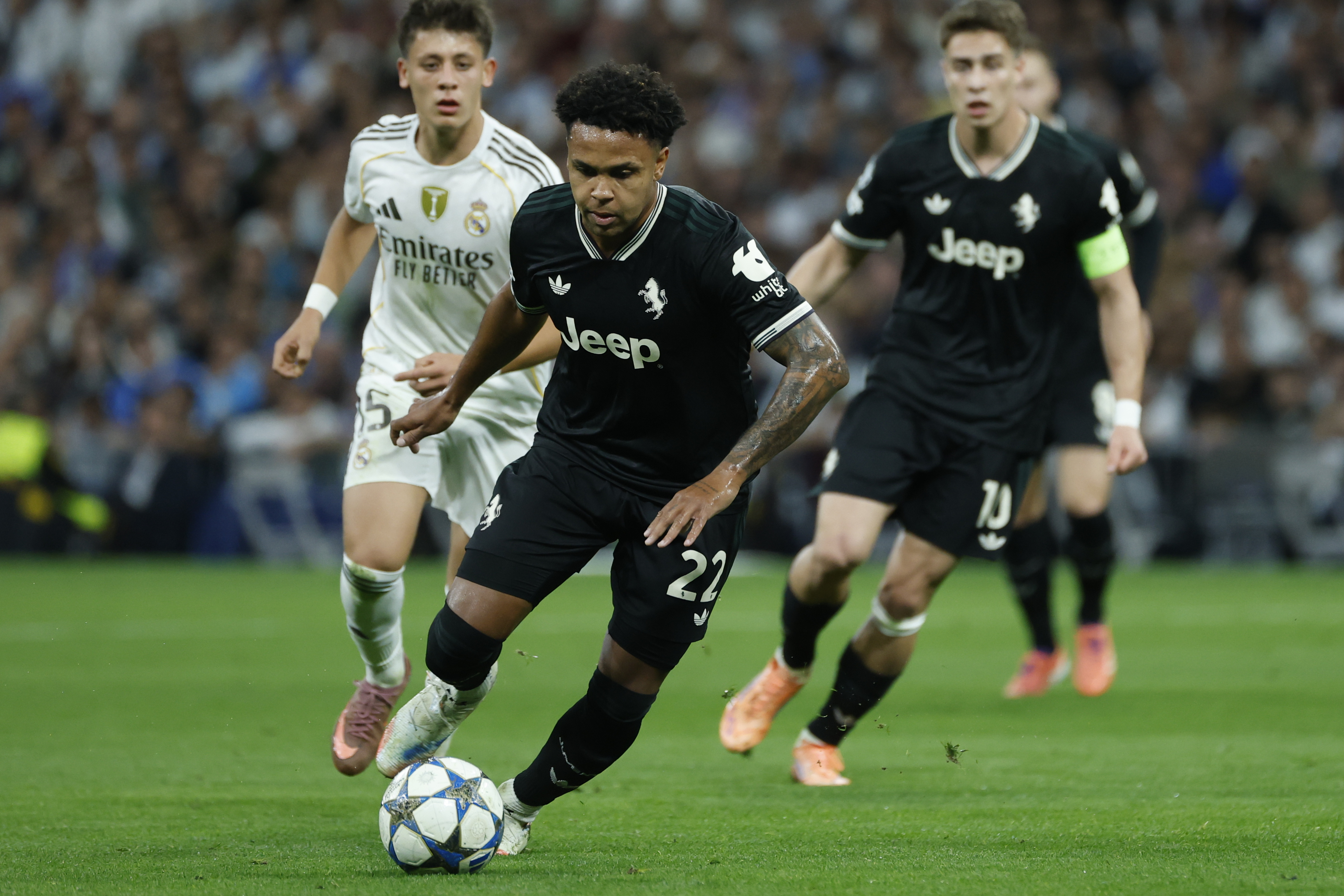 McKennie cumple, pero no evita la derrota ante el Madrid