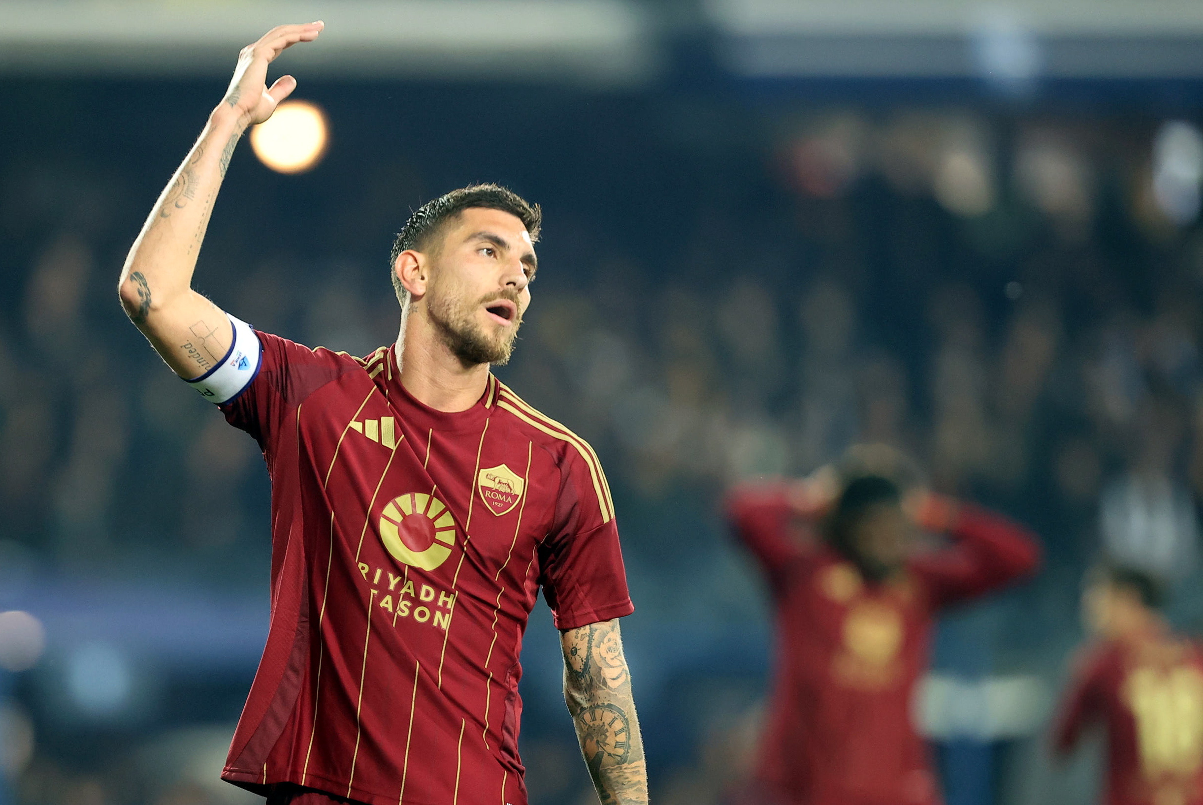 Empoli (Italy), 09/03/2025.- Roma's midfielder Lorenzo Pellegrini gestures during the Italian Serie A soccer match Empoli FC vs AS Roma at Carlo Castellani Stadium in Empoli, Italy, 09 March 2025. (Italia) EFE/EPA/CLAUDIO GIOVANNINI
