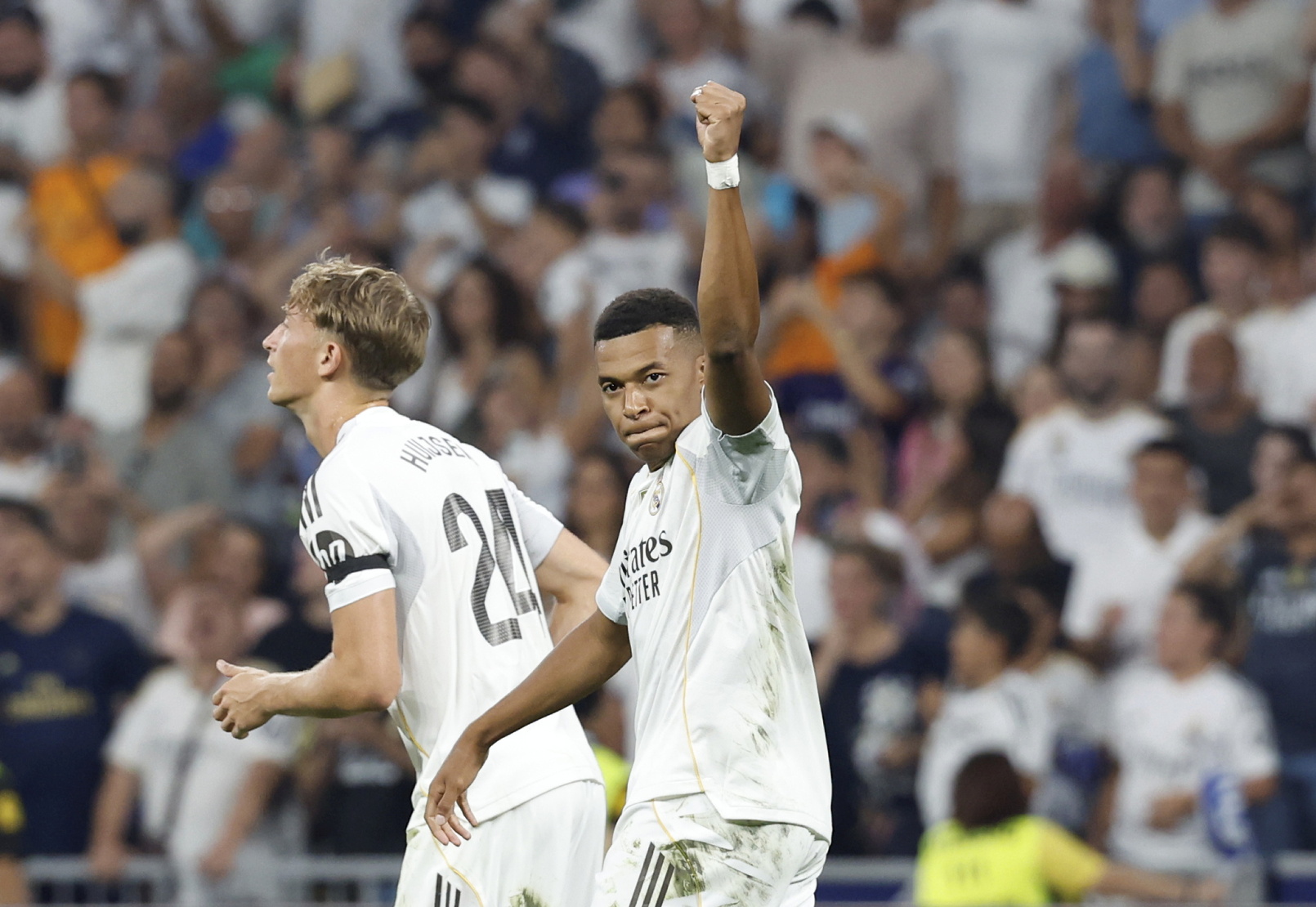 1-0. Kylian celebra el tanto que anota de penalti.