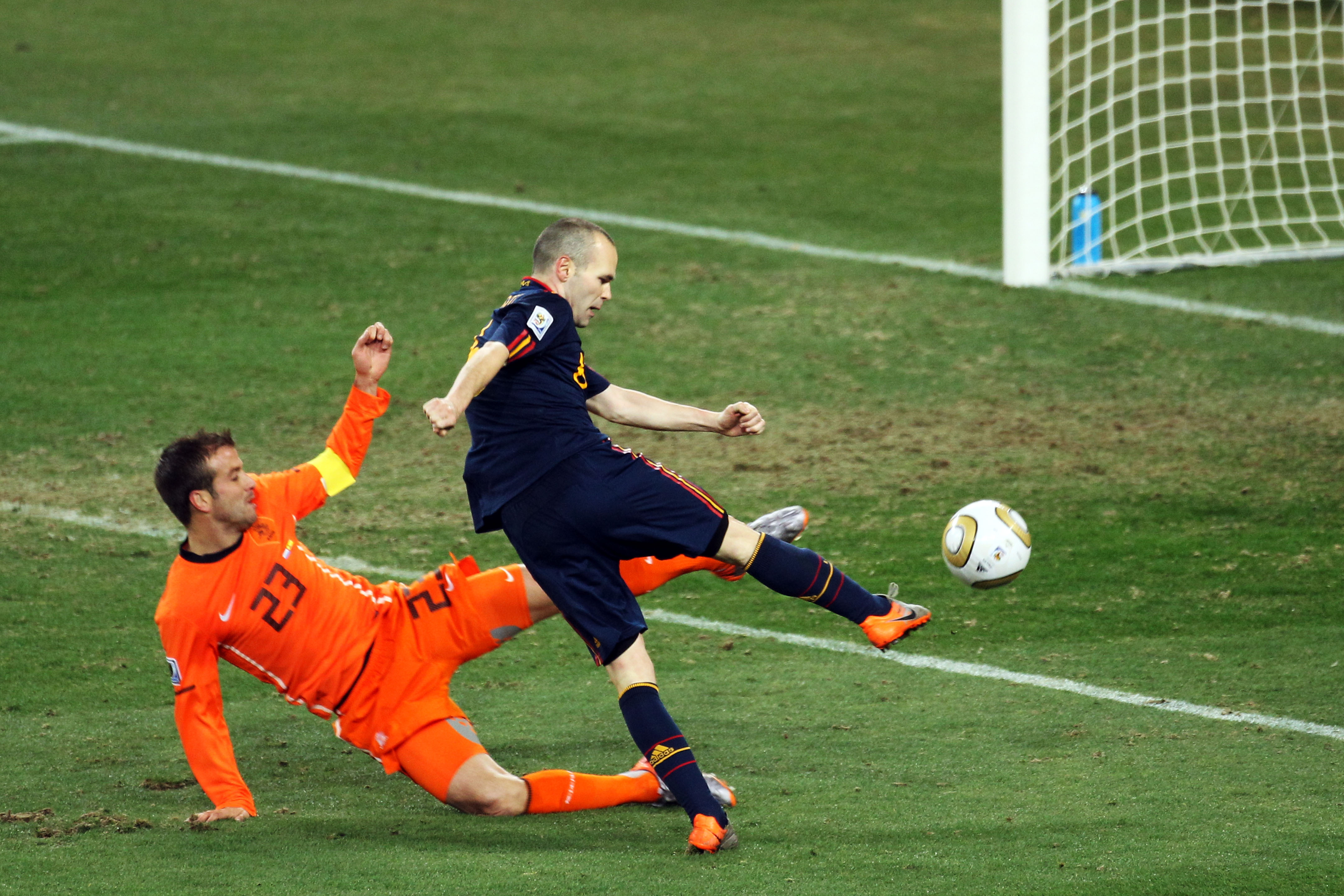 JOHANNESBURG, SOUTH AFRICA - JULY 11:  Andres Iniesta of Spain scores during the 2010 FIFA World Cup South Africa Final match between Netherlands and Spain at Soccer City Stadium on July 11, 2010 in Johannesburg, South Africa.  (Photo by Jeff Mitchell - FIFA/FIFA via Getty Images)