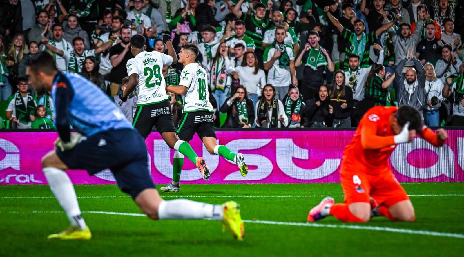 Peio Canales evita un susto de Halloween