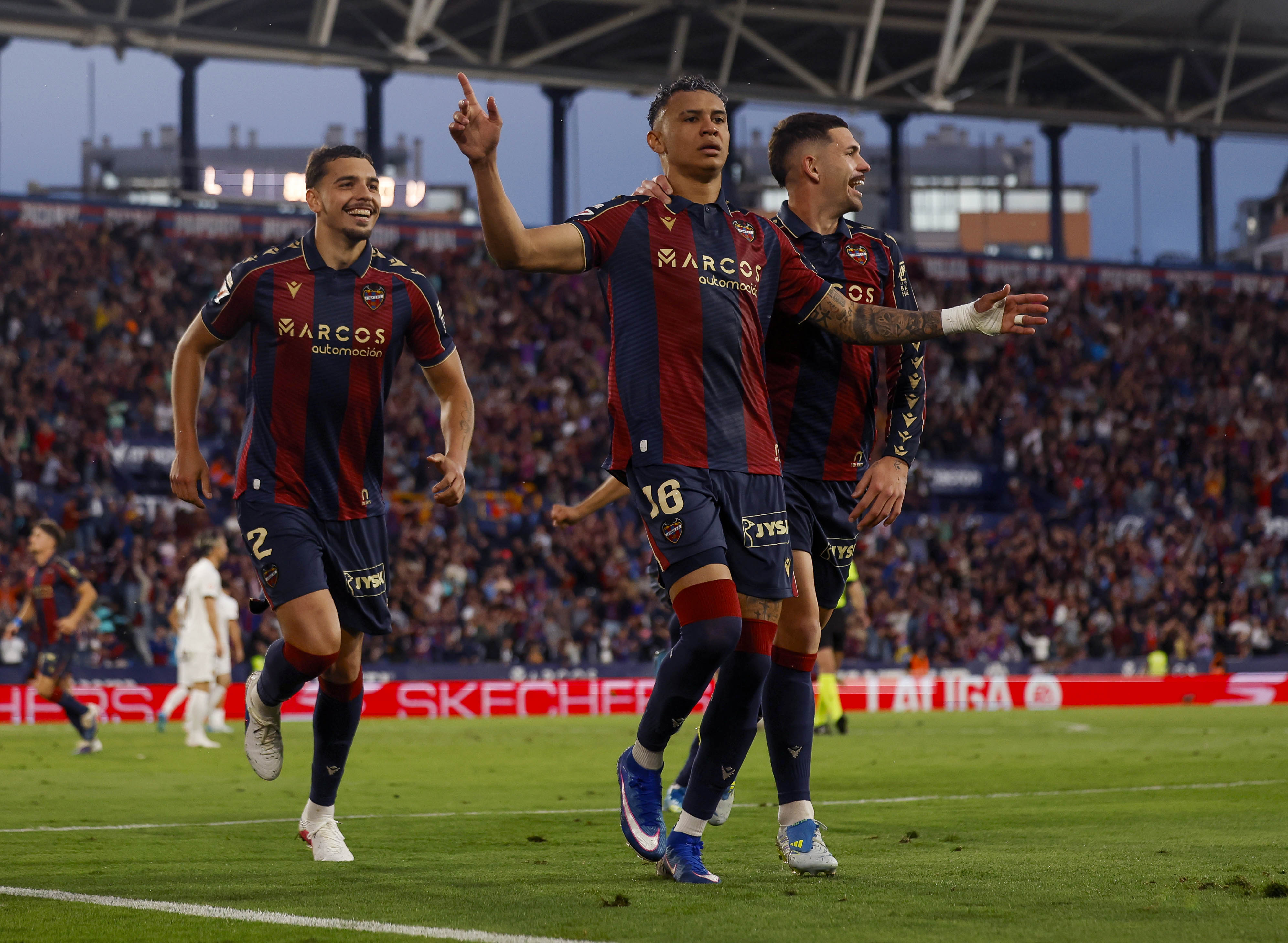 Betis 2 - Levante 1: resumen, goles y resultado del partido de LaLiga ...