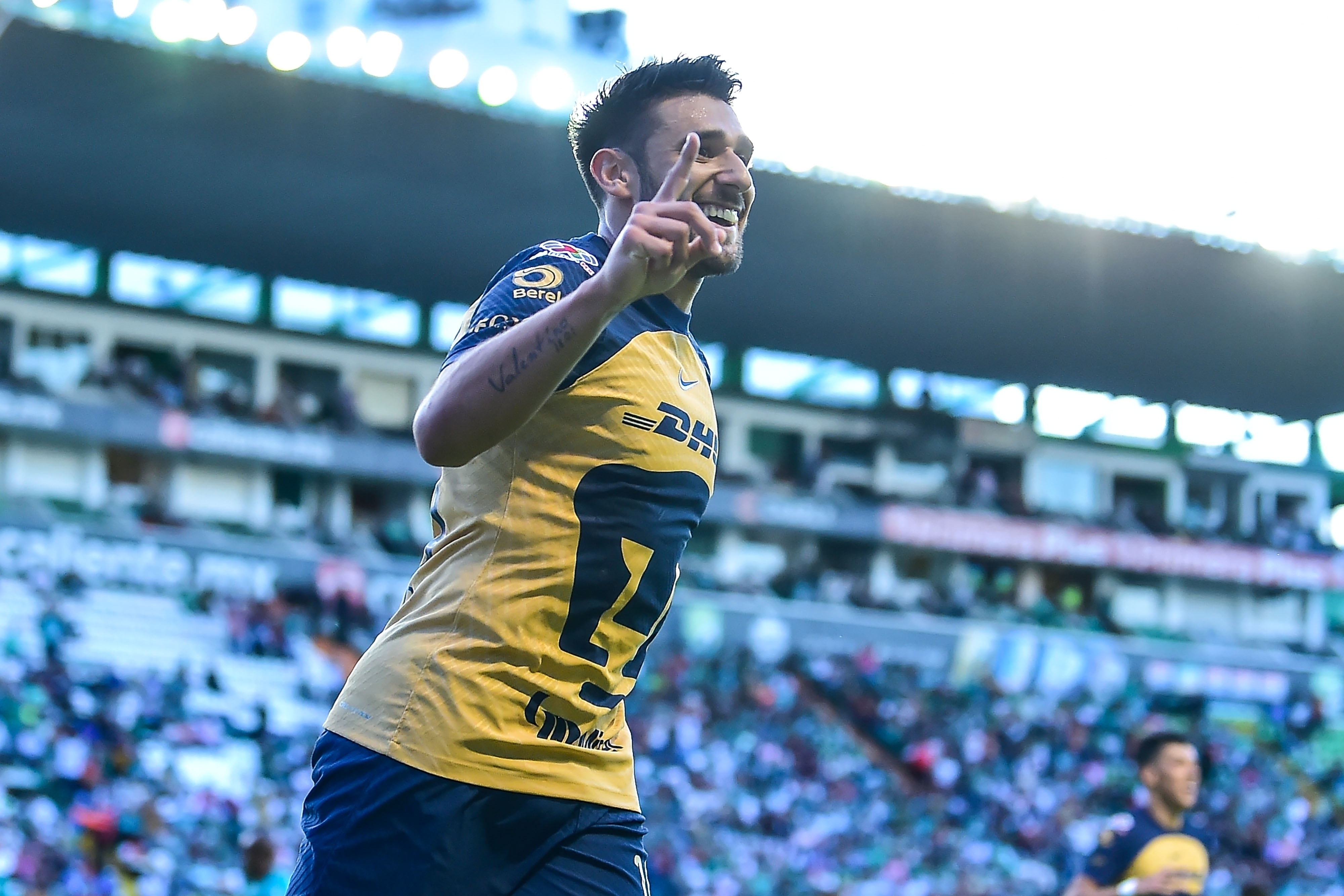 Five Pumas players to watch in Liga MX Clausura 2023: Alves, Salvio,  Sosa - AS USA