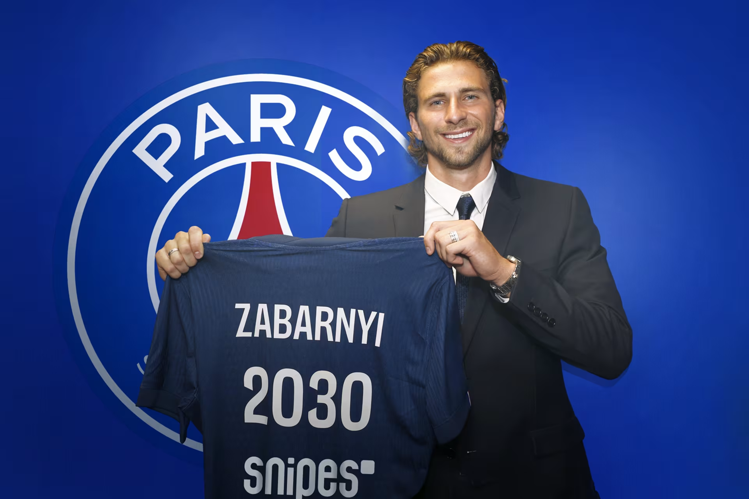 Zabarnyi, con el PSG.