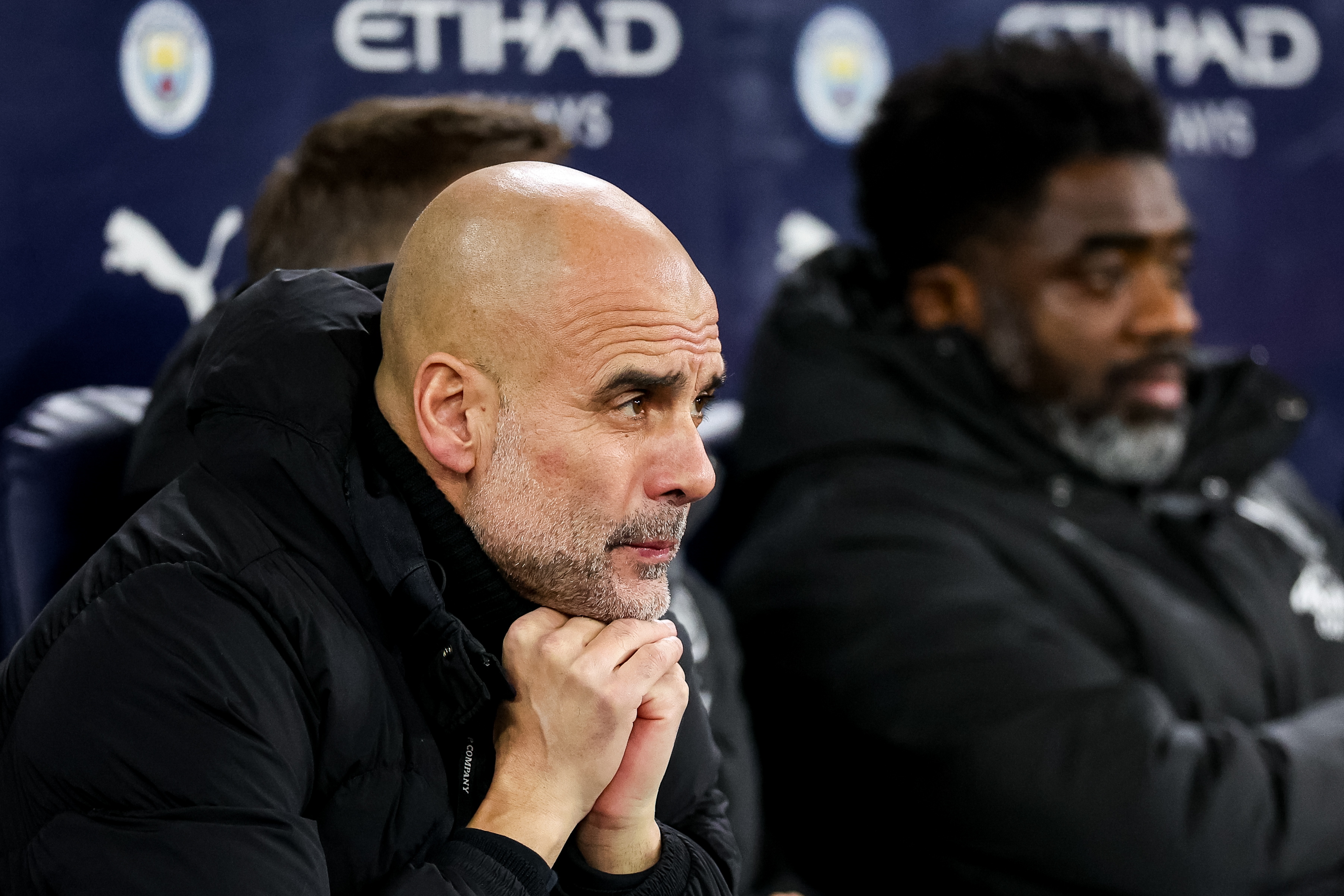 MANCHESTER (United Kingdom), 07/01/2026.- Manchester City manager Pep Guardiola looks on ahead of the English Premier League match between Manchester City FC and Brighton & Hove Albion, in Manchester, Britain, 07 January 2026. (Reino Unido) EFE/EPA/ADAM VAUGHAN EDITORIAL USE ONLY. No use with unauthorized audio, video, data, fixture lists, club/league logos, 'live' services or NFTs. Online in-match use limited to 120 images, no video emulation. No use in betting, games or single club/league/player publications.
