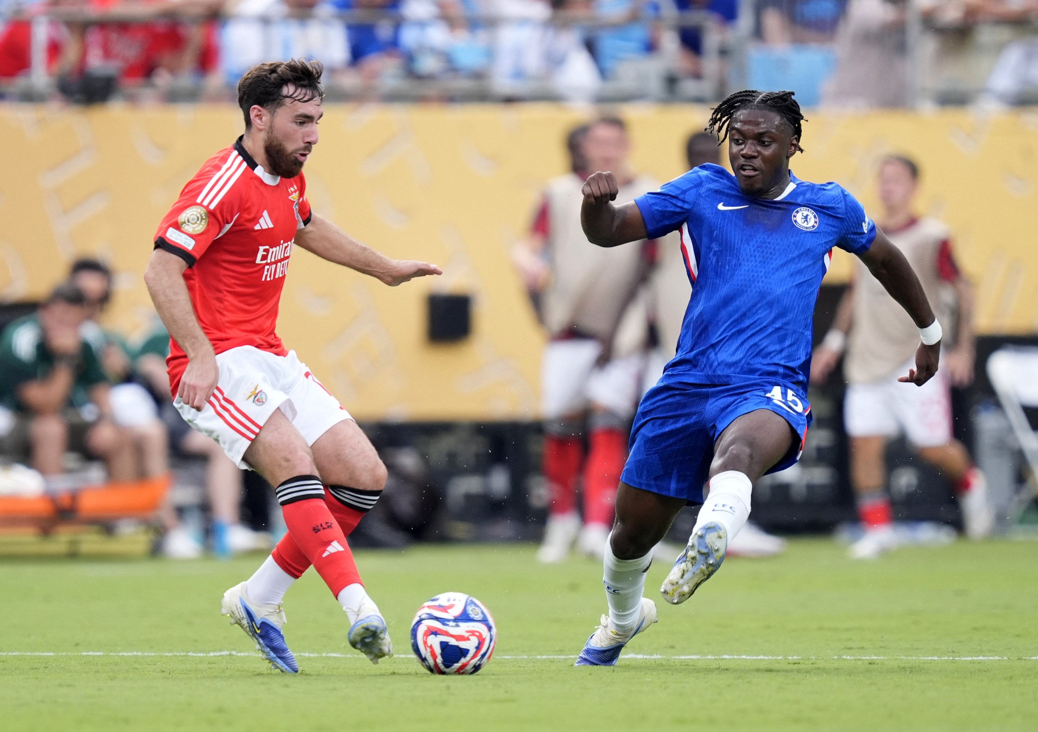 Soccer Football - FIFA Club World Cup - Round of 16 - Benfica v Chelsea - Bank of America Stadium, Charlotte, North Carolina, U.S. - June 28, 2025 Benfica's Orkun Kokcu in action with Chelsea's Romeo Lavia IMAGN IMAGES via Reuters/Jim Dedmon