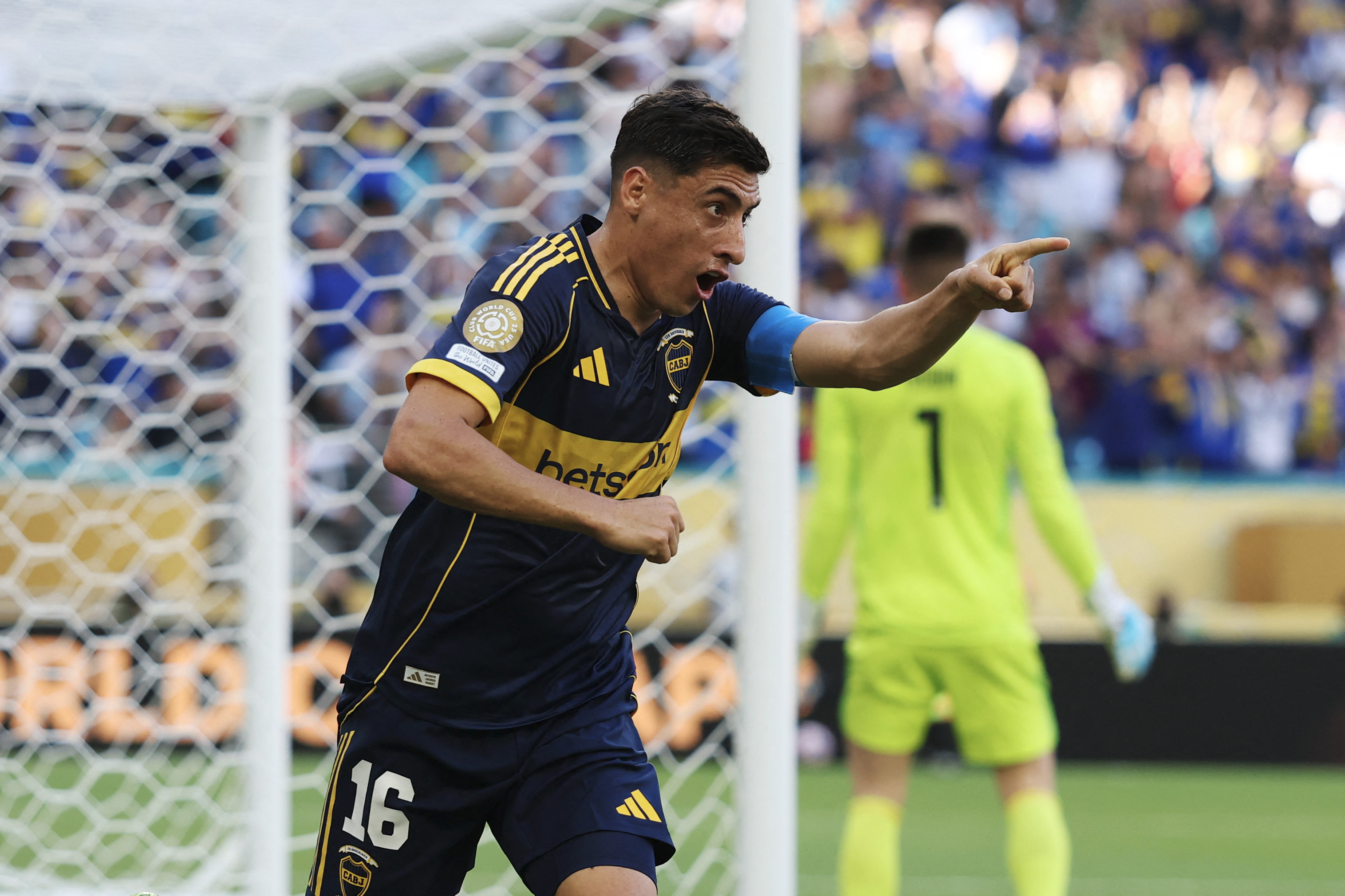 MIAMI GARDENS, FLORIDA - JUNE 16: Miguel Merentiel #16 of CA Boca Juniors celebrates after scoring his team's first goal during the FIFA Club World Cup 2025 group C match between CA Boca Juniors and SL Benfica at Hard Rock Stadium on June 16, 2025 in Miami Gardens, Florida. Dan Mullan/Getty Images/AFP (Photo by Dan Mullan / GETTY IMAGES NORTH AMERICA / Getty Images via AFP)