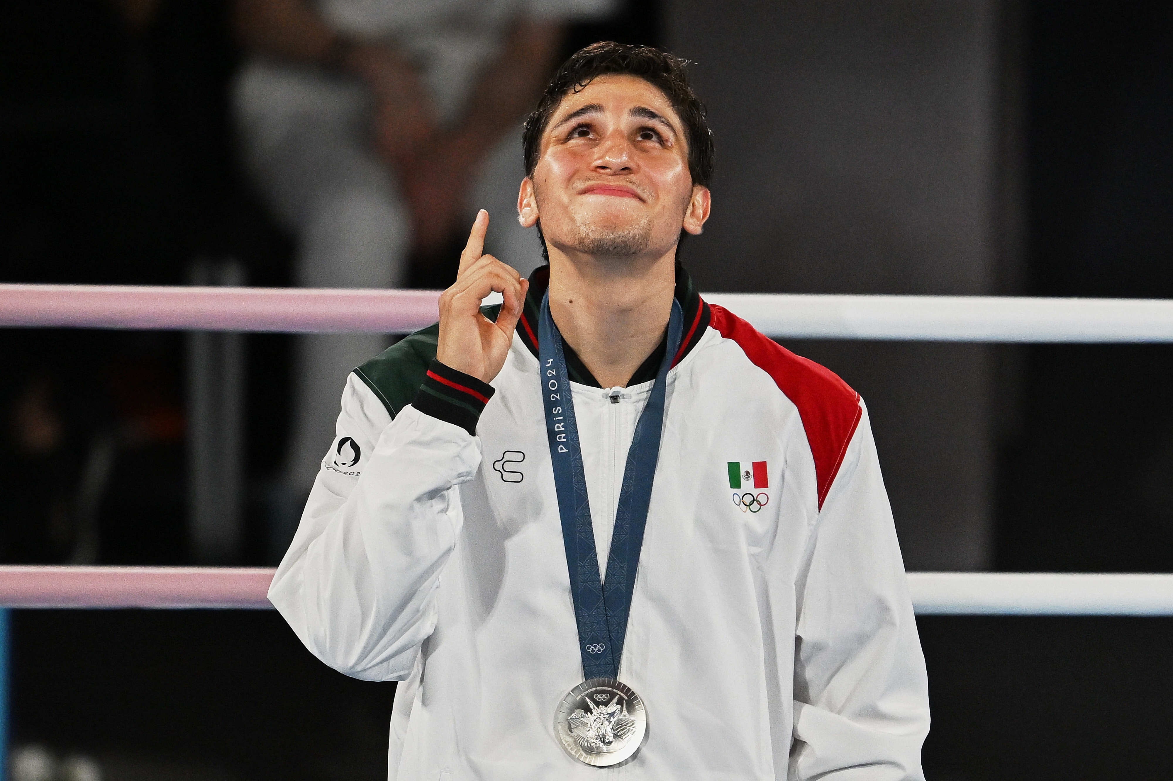 Marco Verde of Mexico during the boxing fight Mens 71kg Final against Asadkhuja Muydinkhujaev of Uzbekistan as part of of the Olympic Games Paris 2024 at North Paris Arena on August 09, 2024 in Paris, France