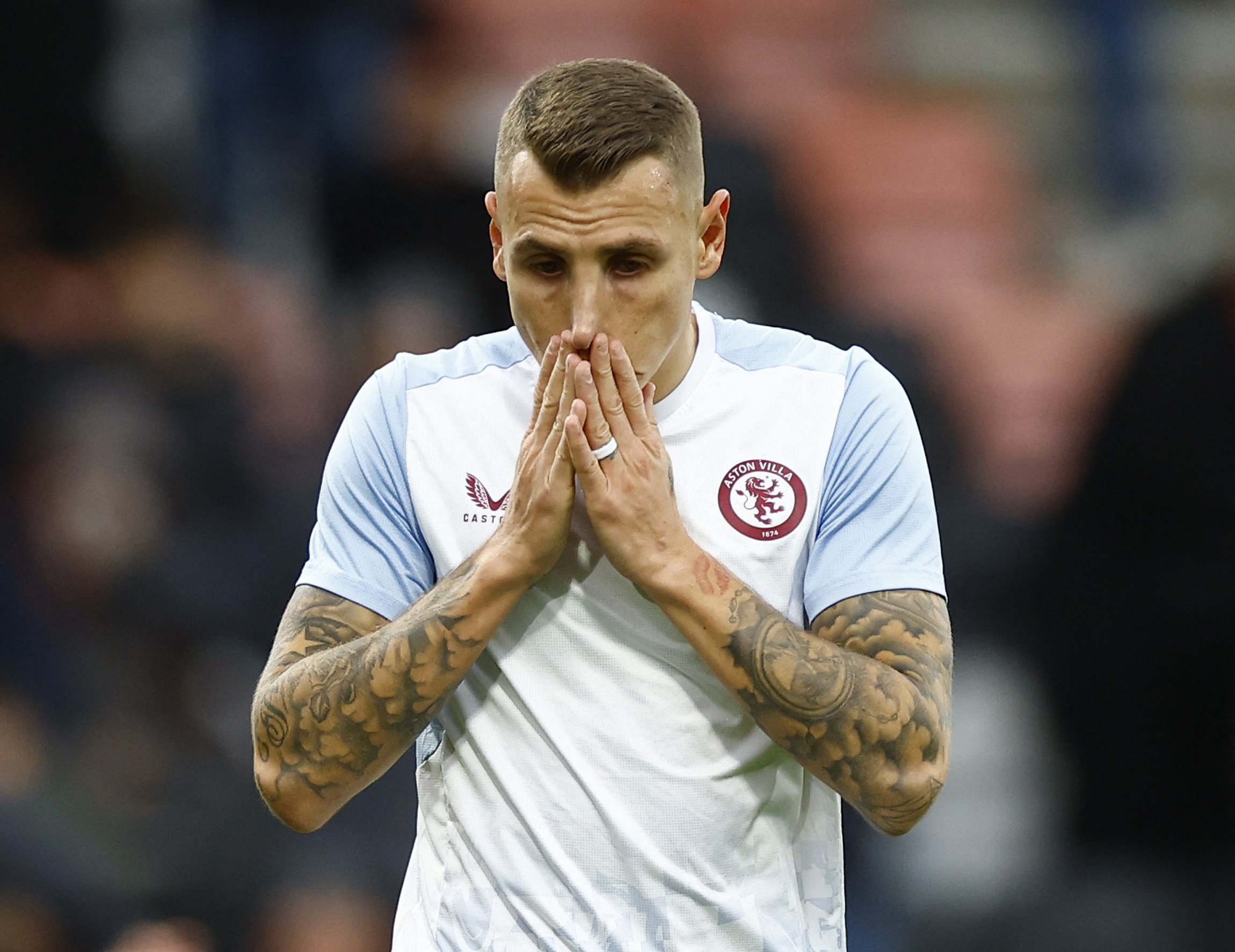 Soccer Football - Premier League - AFC Bournemouth v Aston Villa - Vitality Stadium, Bournemouth, Britain - December 3, 2023 Aston Villa's Lucas Digne during the warm up before the match Action Images via Reuters/Peter Cziborra NO USE WITH UNAUTHORIZED AUDIO, VIDEO, DATA, FIXTURE LISTS, CLUB/LEAGUE LOGOS OR 'LIVE' SERVICES. ONLINE IN-MATCH USE LIMITED TO 45 IMAGES, NO VIDEO EMULATION. NO USE IN BETTING, GAMES OR SINGLE CLUB/LEAGUE/PLAYER PUBLICATIONS.