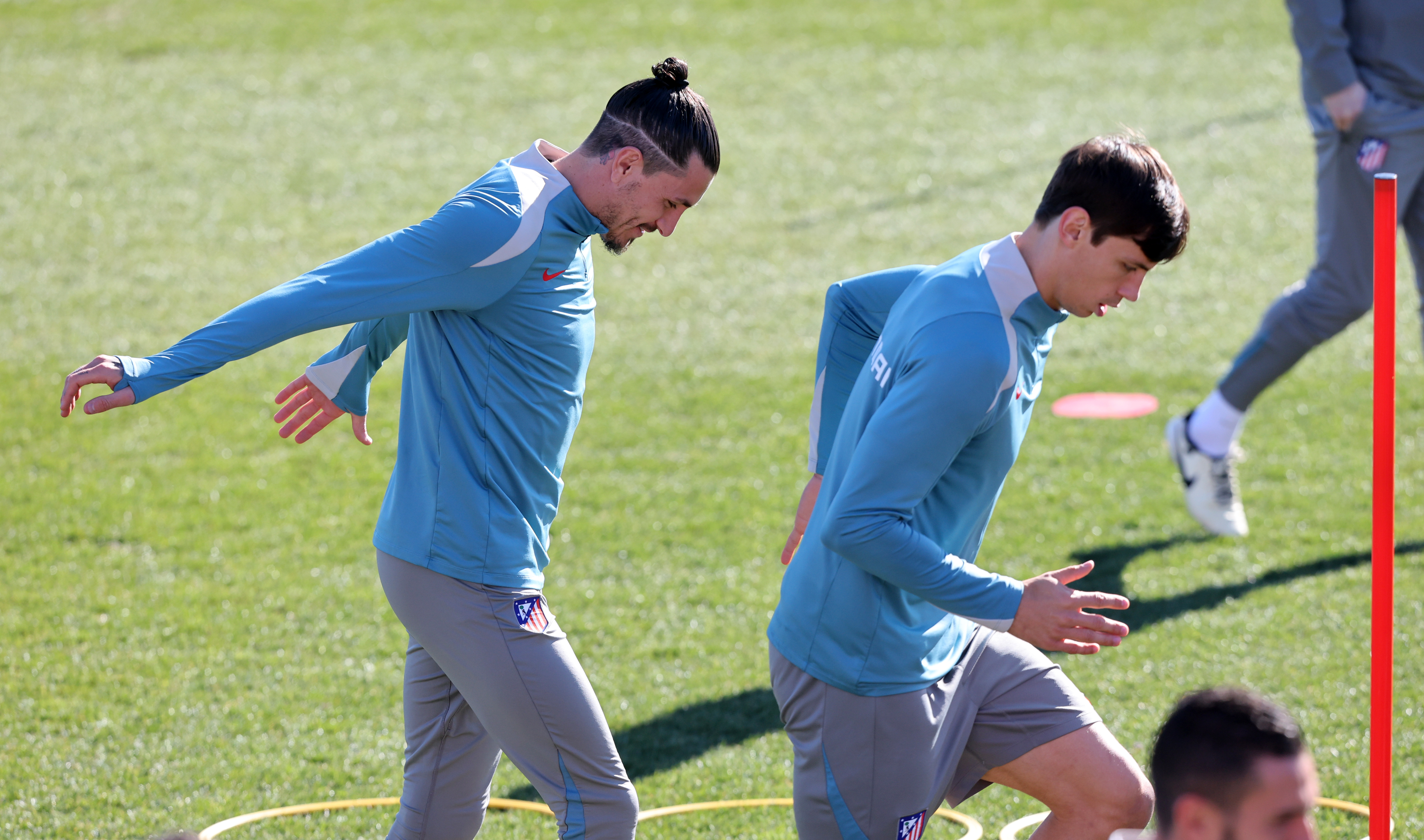 06/02/25 ENTRENAMIENTO ATLETICO DE MADRID
GIMENEZ Y LE NORMAND





