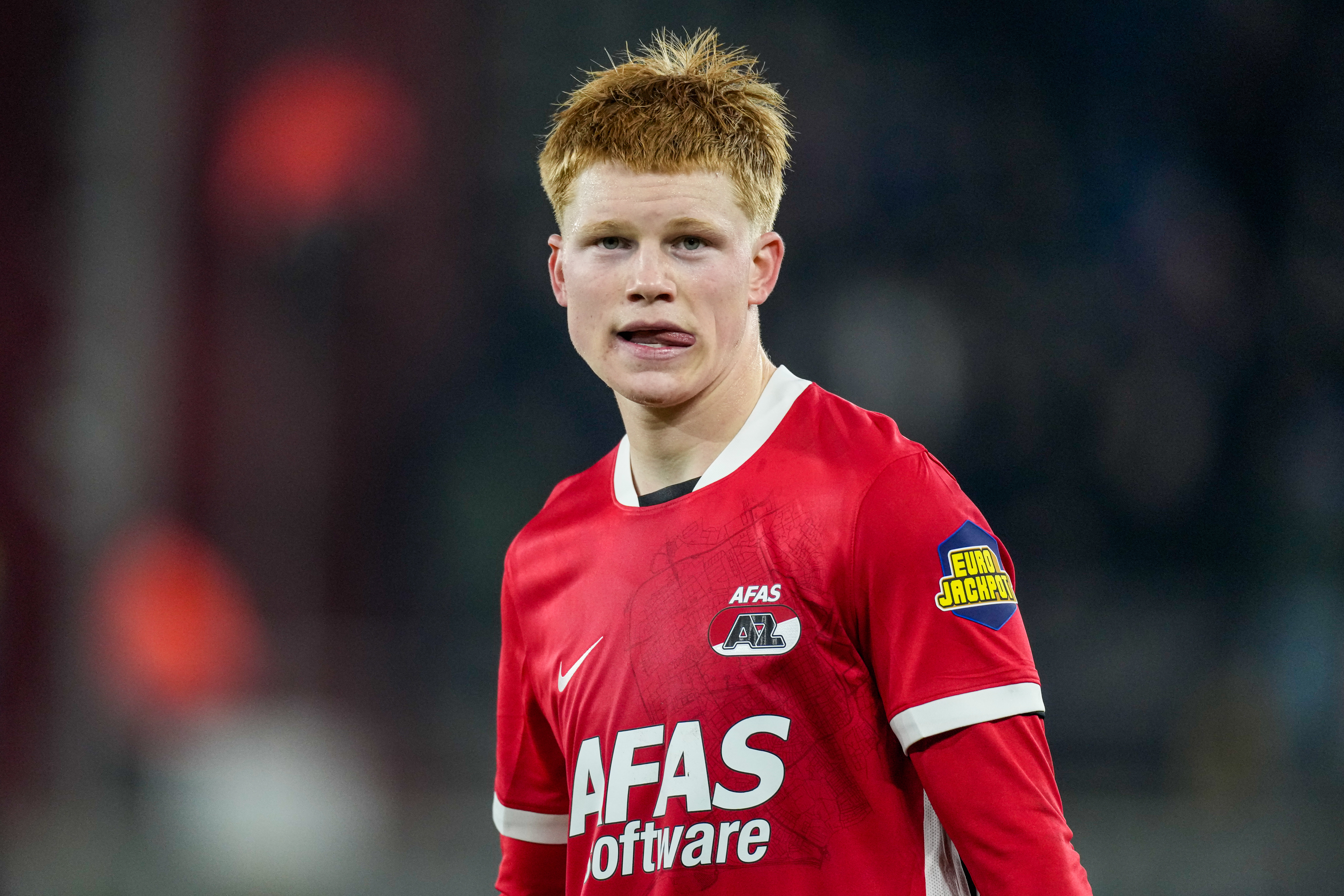 ALKMAAR, NETHERLANDS - JANUARY 21: Kees Smit of AZ Alkmaar lo/ during a Dutch Eredivise Match at AFAS Stadion on January 21, 2026 in Alkmaar, Netherlands. (Photo by Ed van de Pol/BSR Agency/Getty Images)
