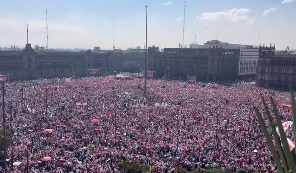 Marcha por el INE: Así luce el Zócalo de CDMX con miles de asistentes